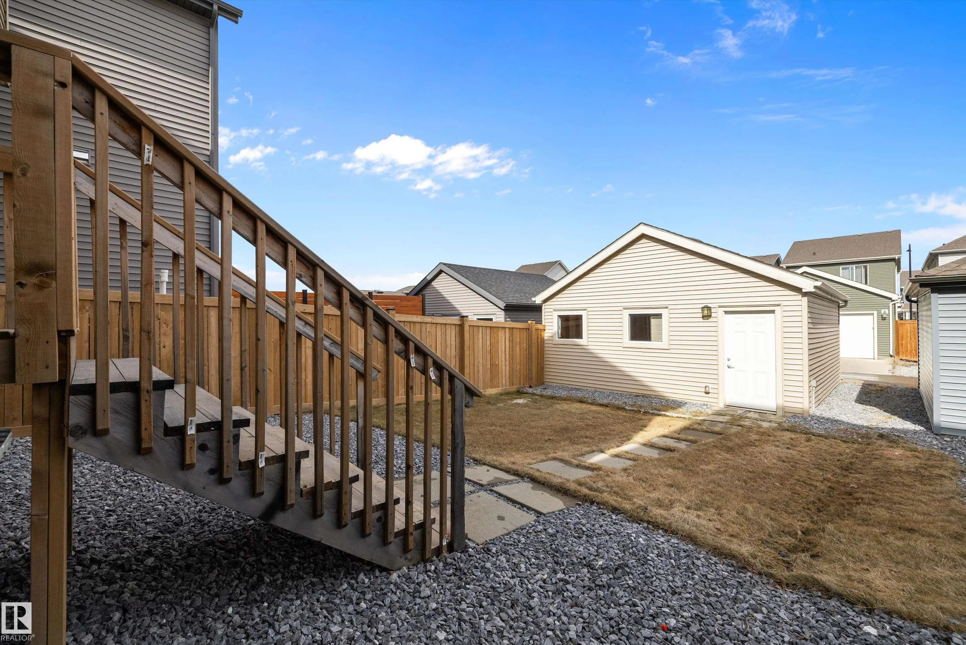 4235 Chichak Close