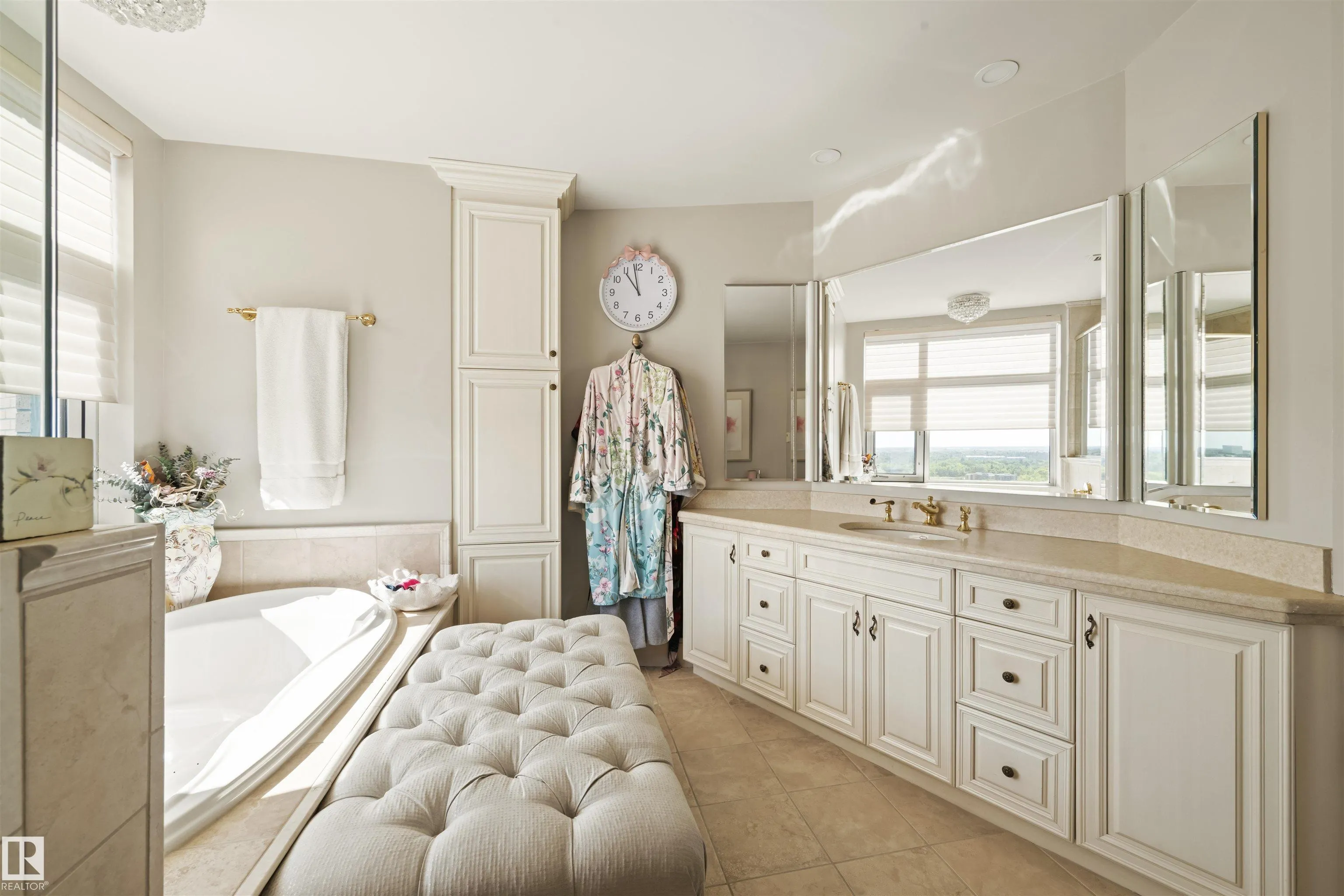 10035 SASKATCHEWAN Drive