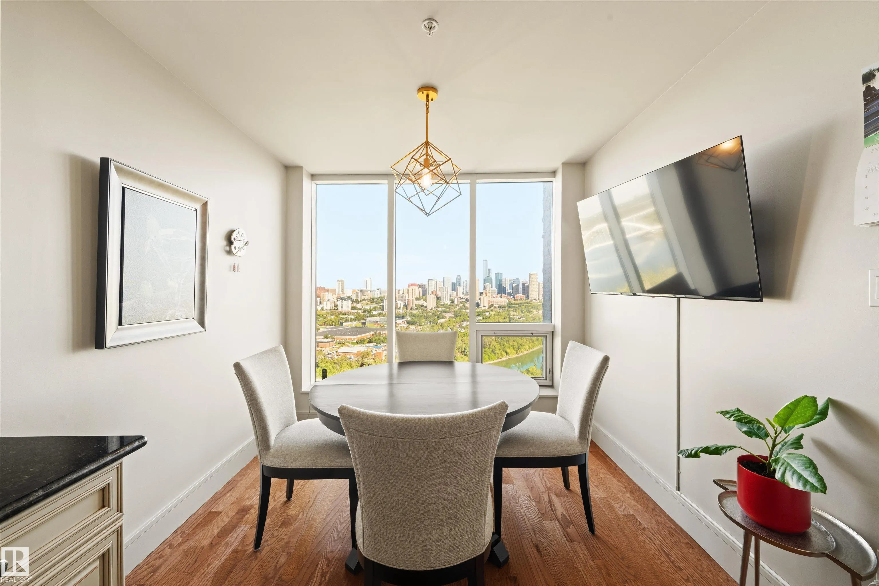 10035 SASKATCHEWAN Drive