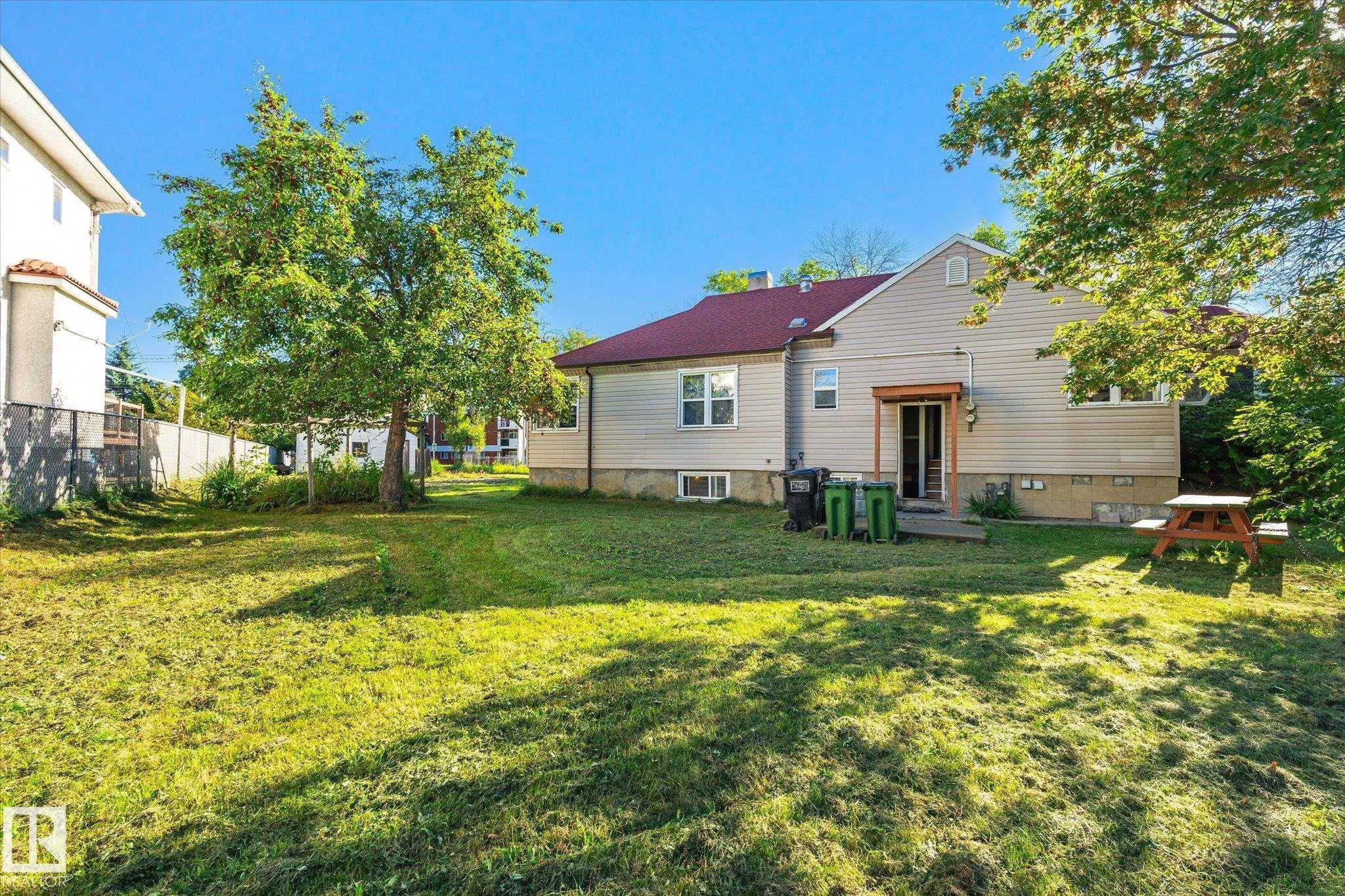 11008 109 Street