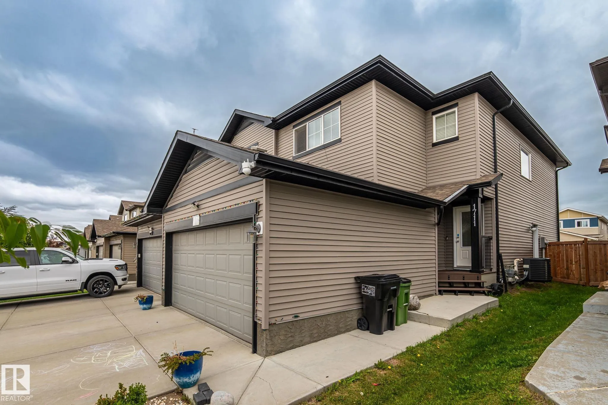 1711 27 Street