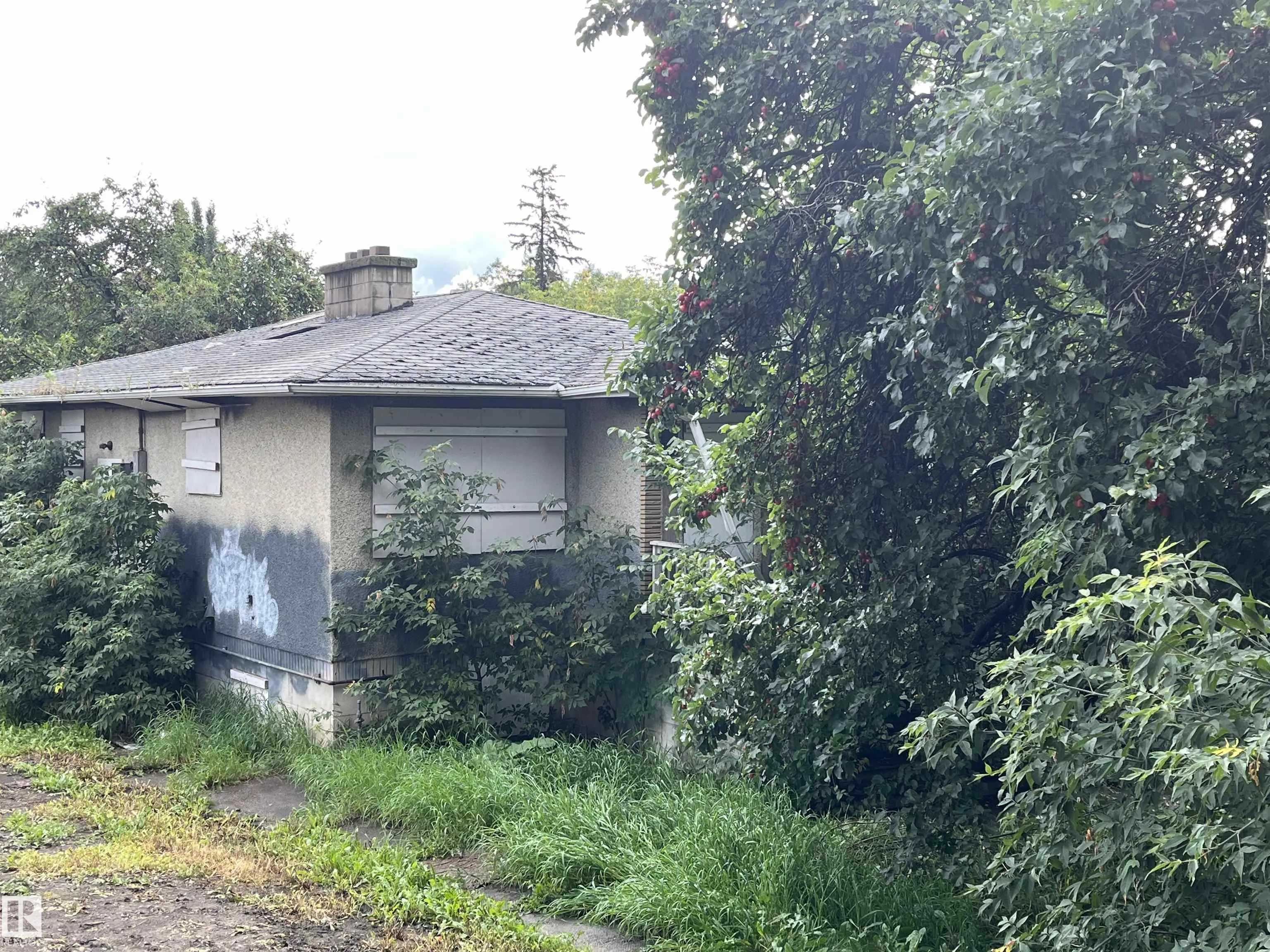 10209 92 Street