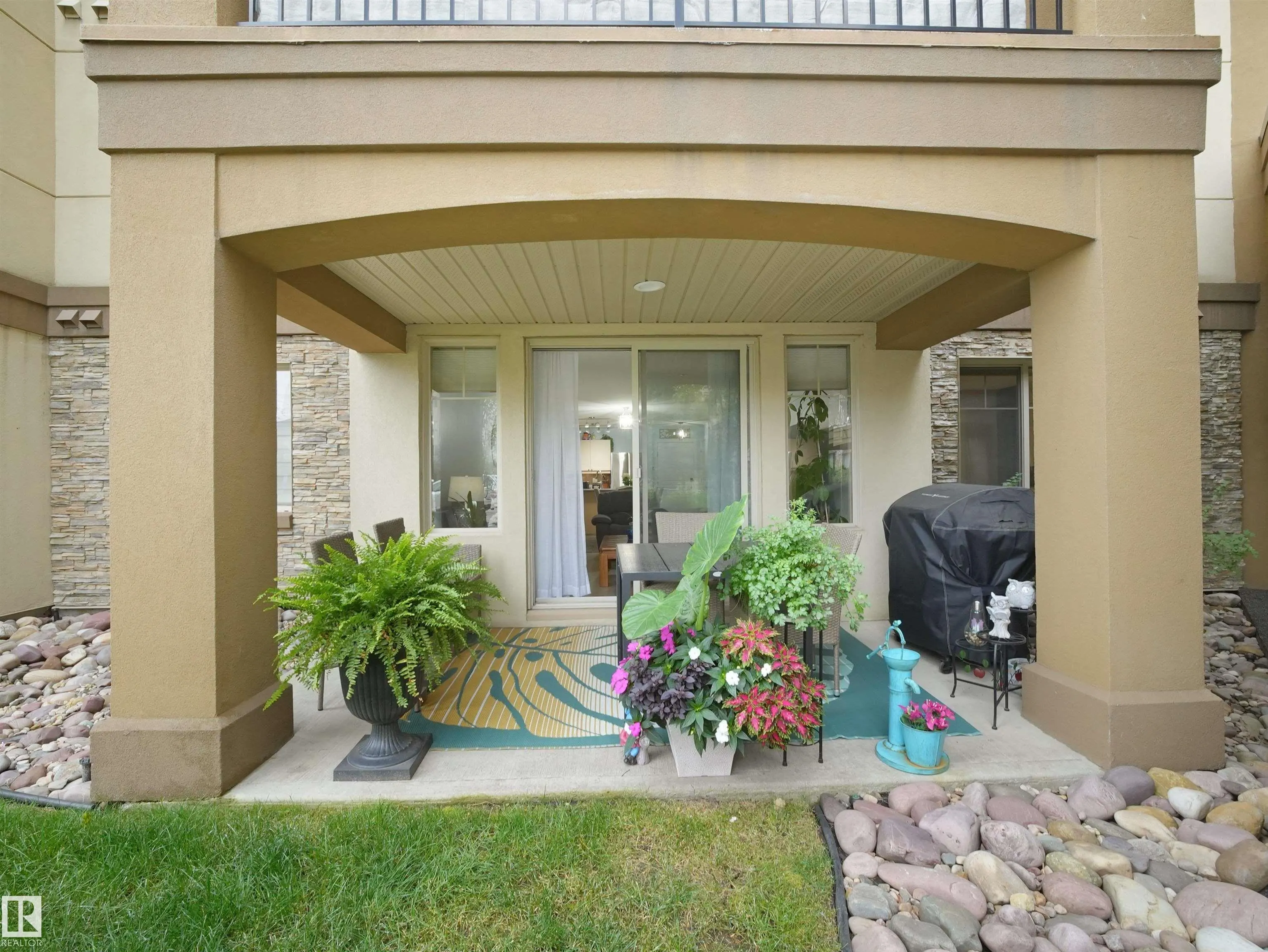 400 PALISADES Way