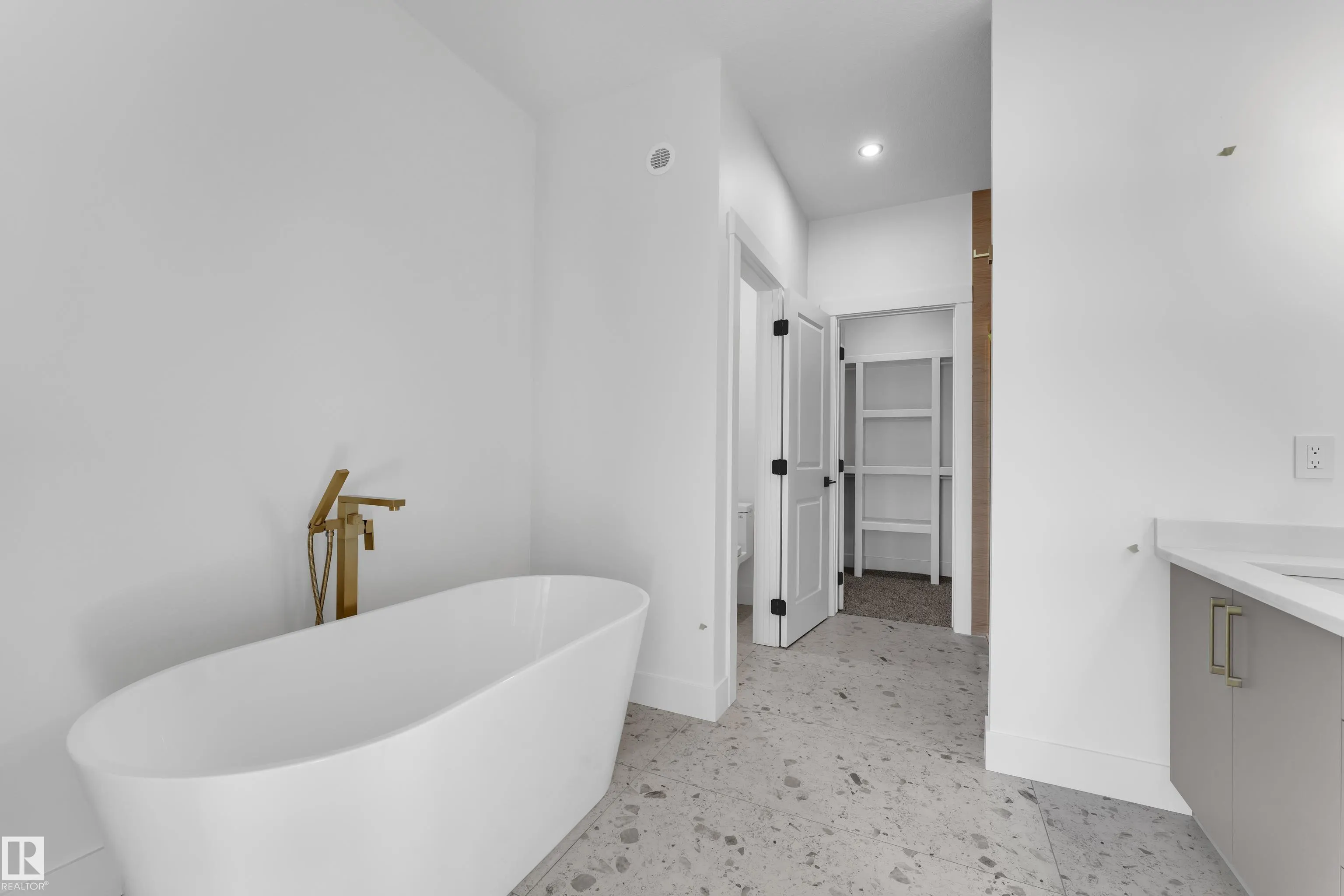 226 Linden Loop