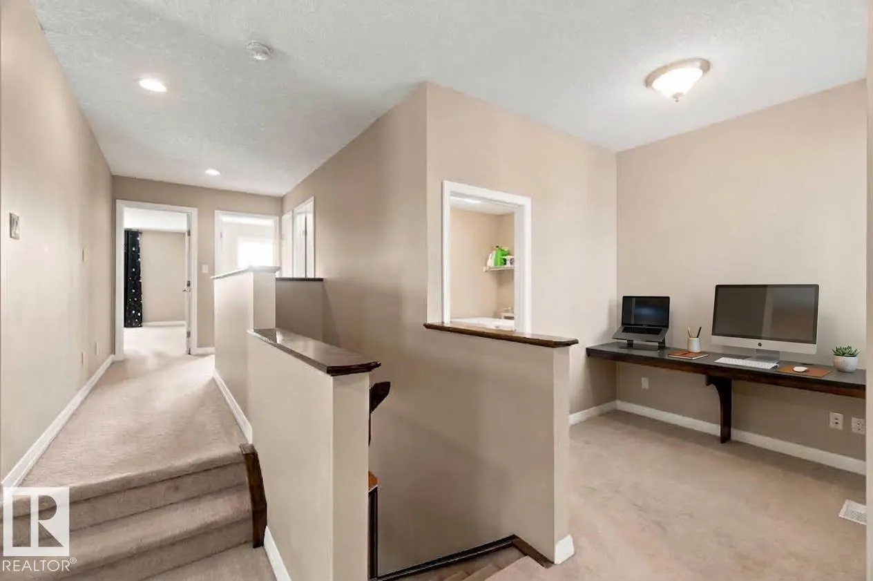 1238 AINSLIE Way