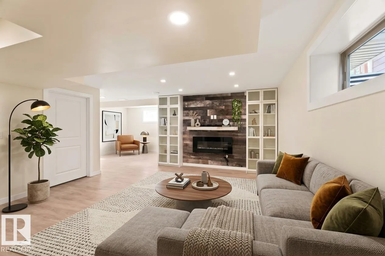 1238 AINSLIE Way