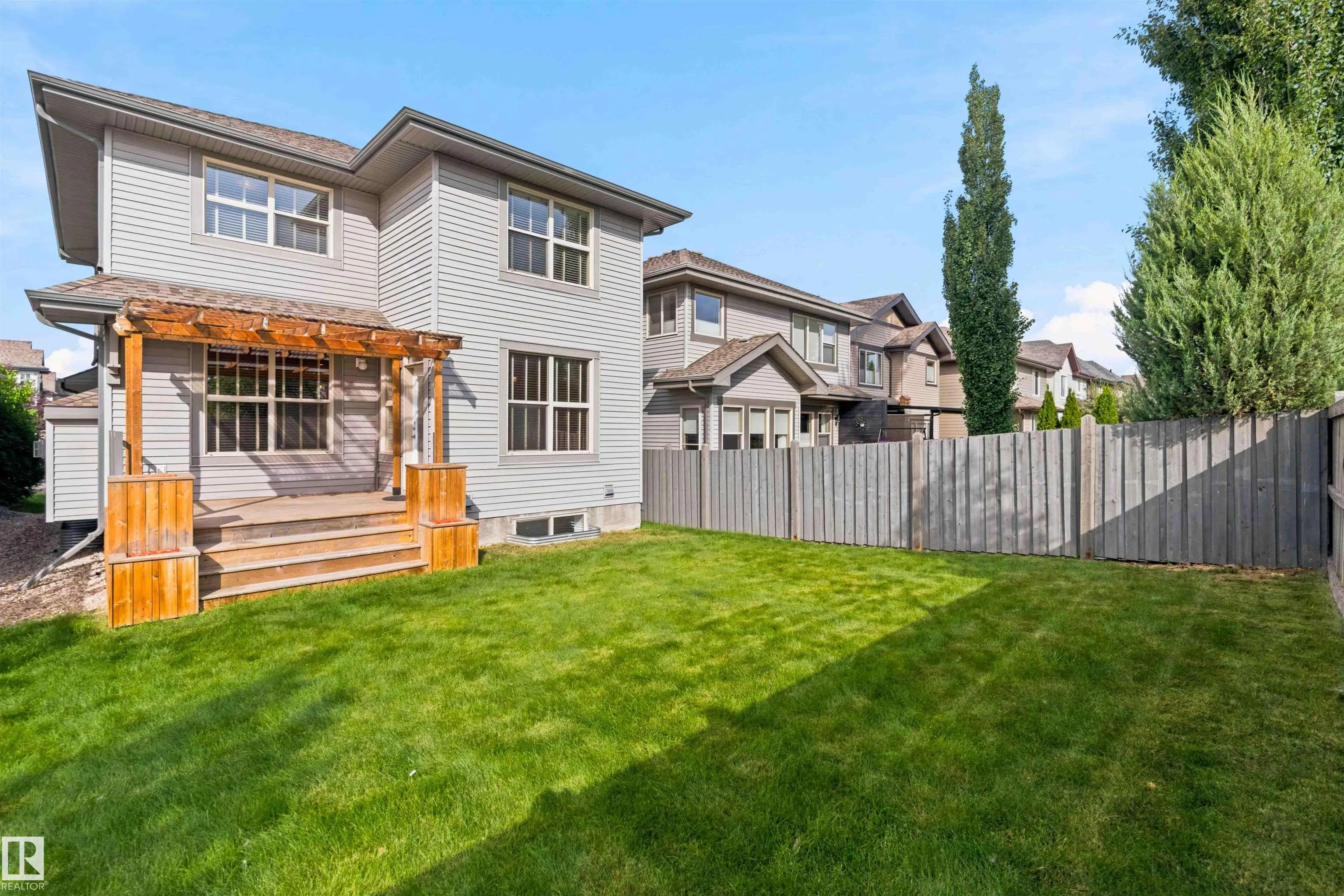 1238 AINSLIE Way