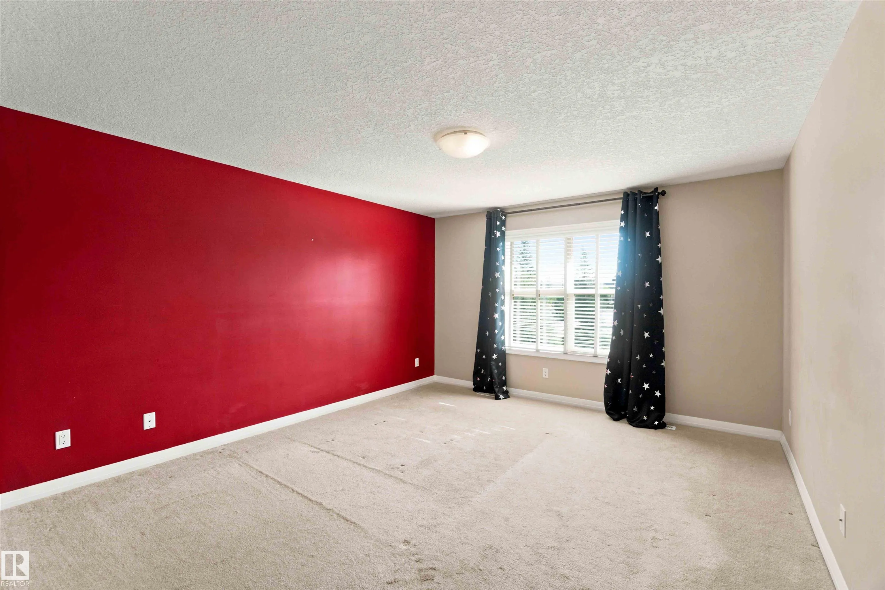 1238 AINSLIE Way