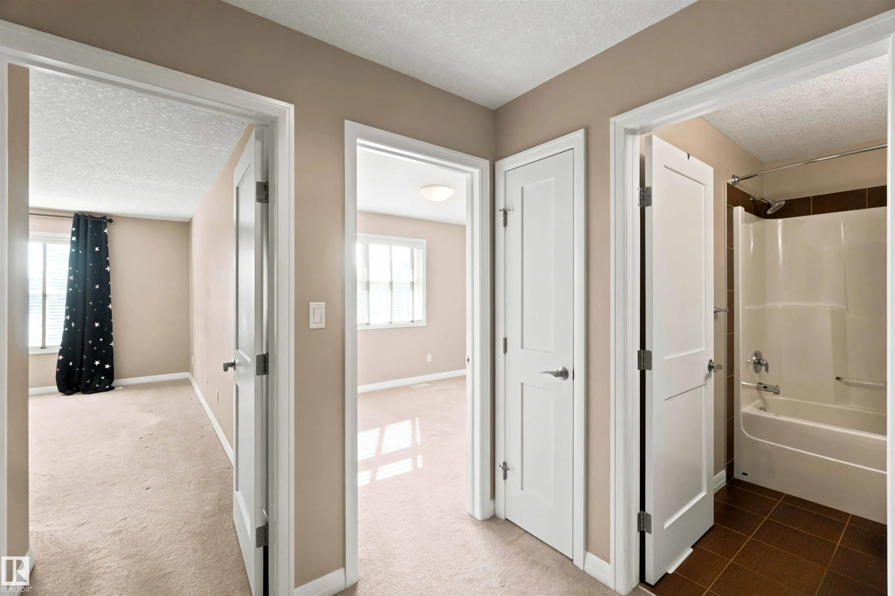 1238 AINSLIE Way