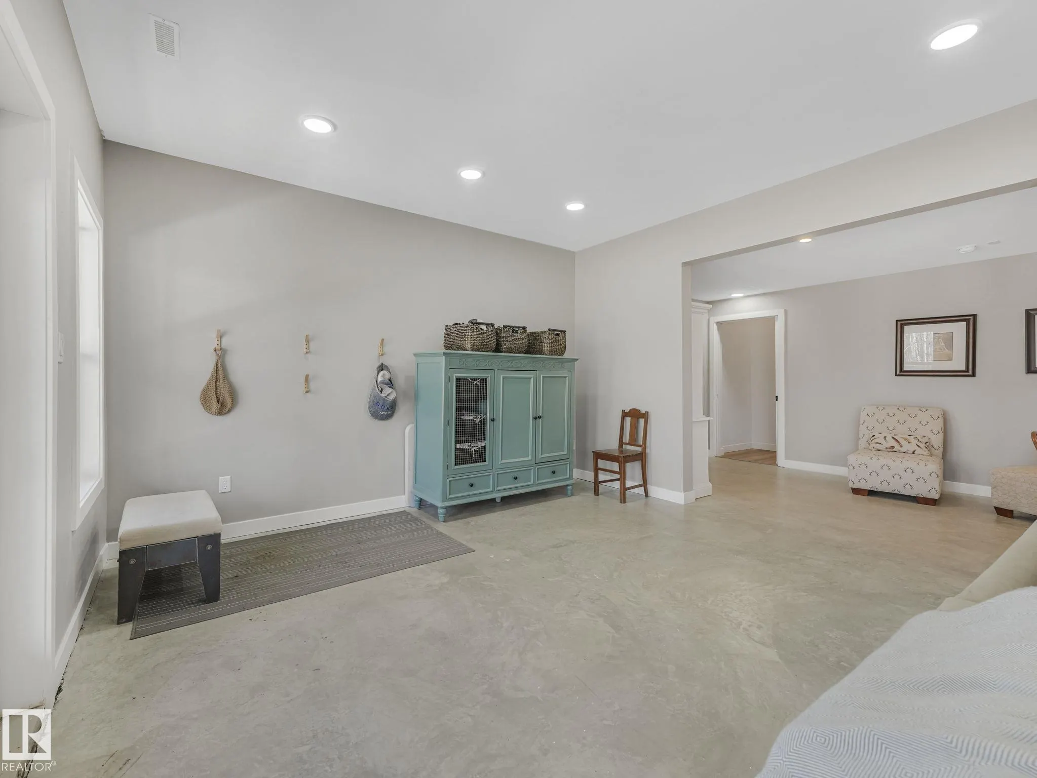 465070 RGE ROAD 20