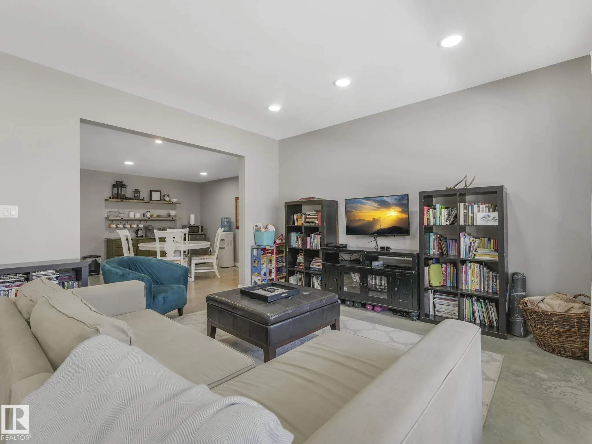 465070 RGE ROAD 20