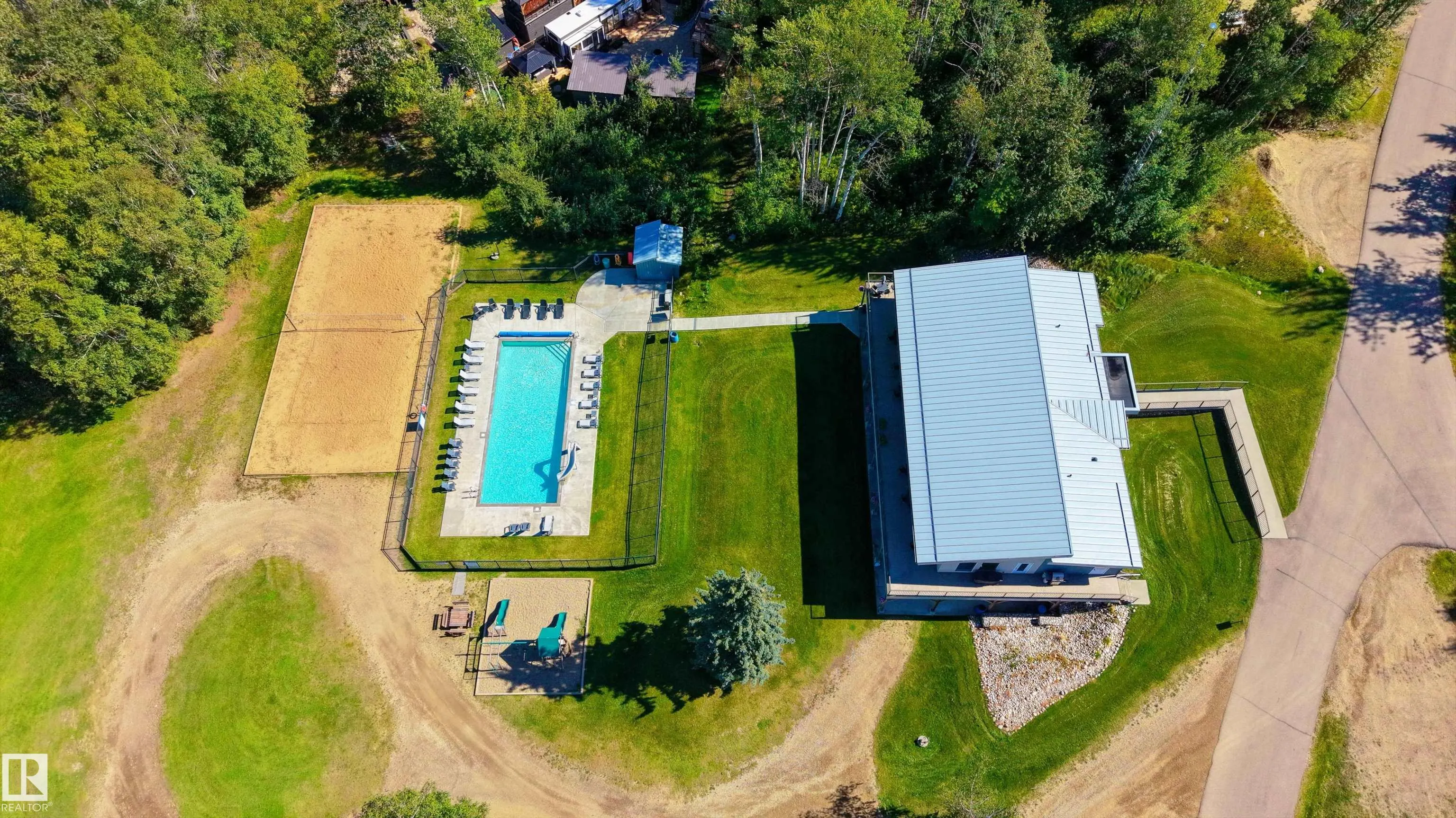 224 53509 RGE ROAD 60
