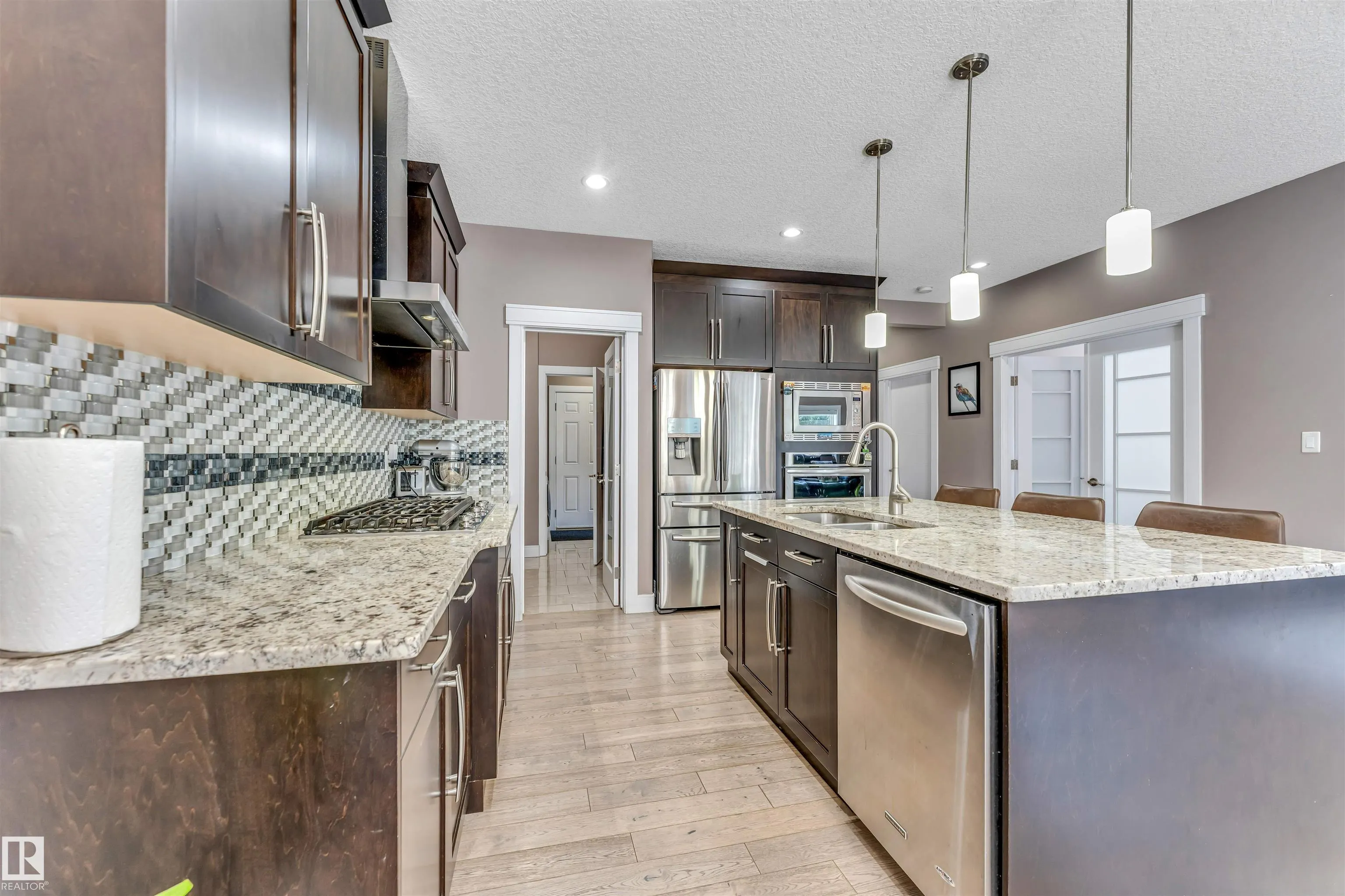 3819 CLAXTON Close
