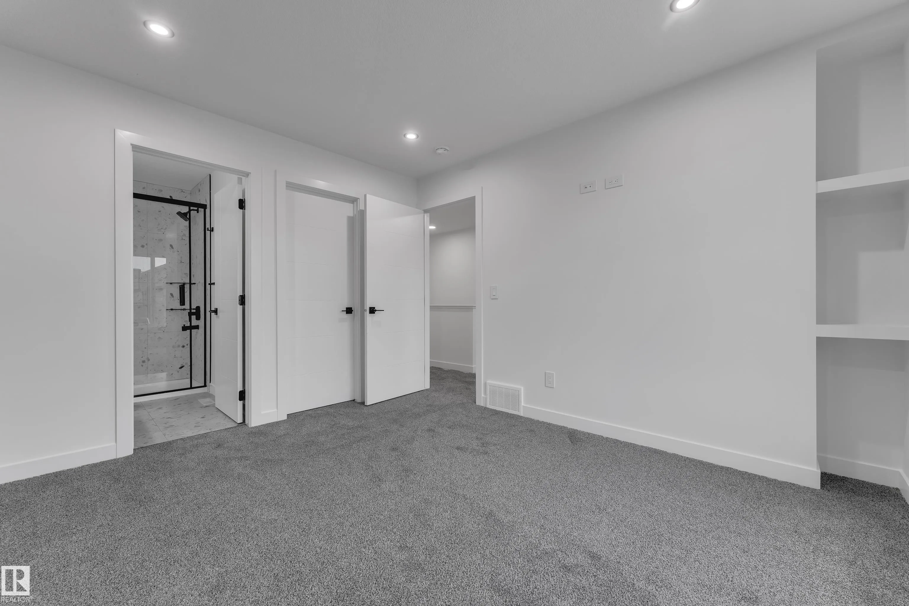 265 Falcon Crescent