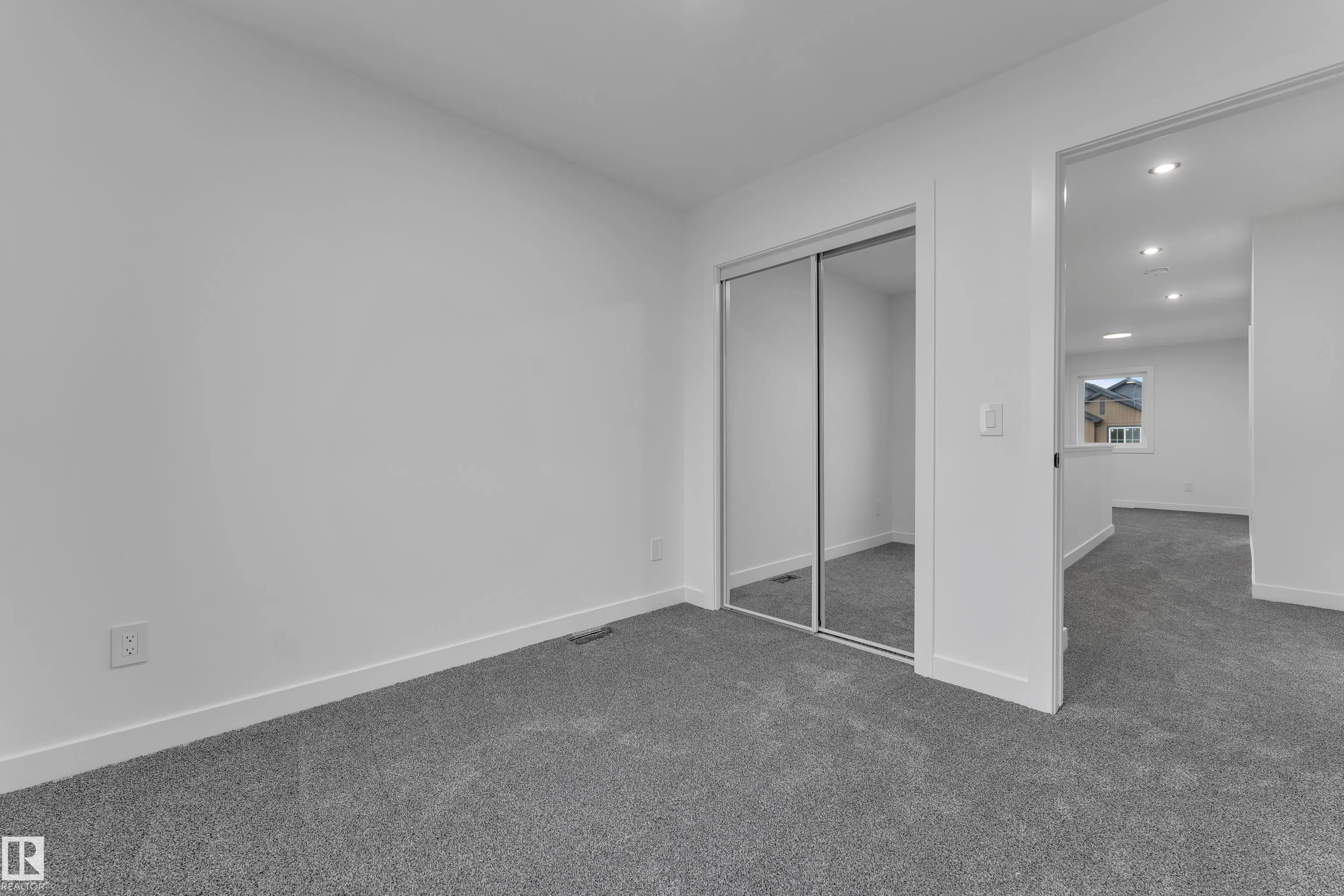 265 Falcon Crescent