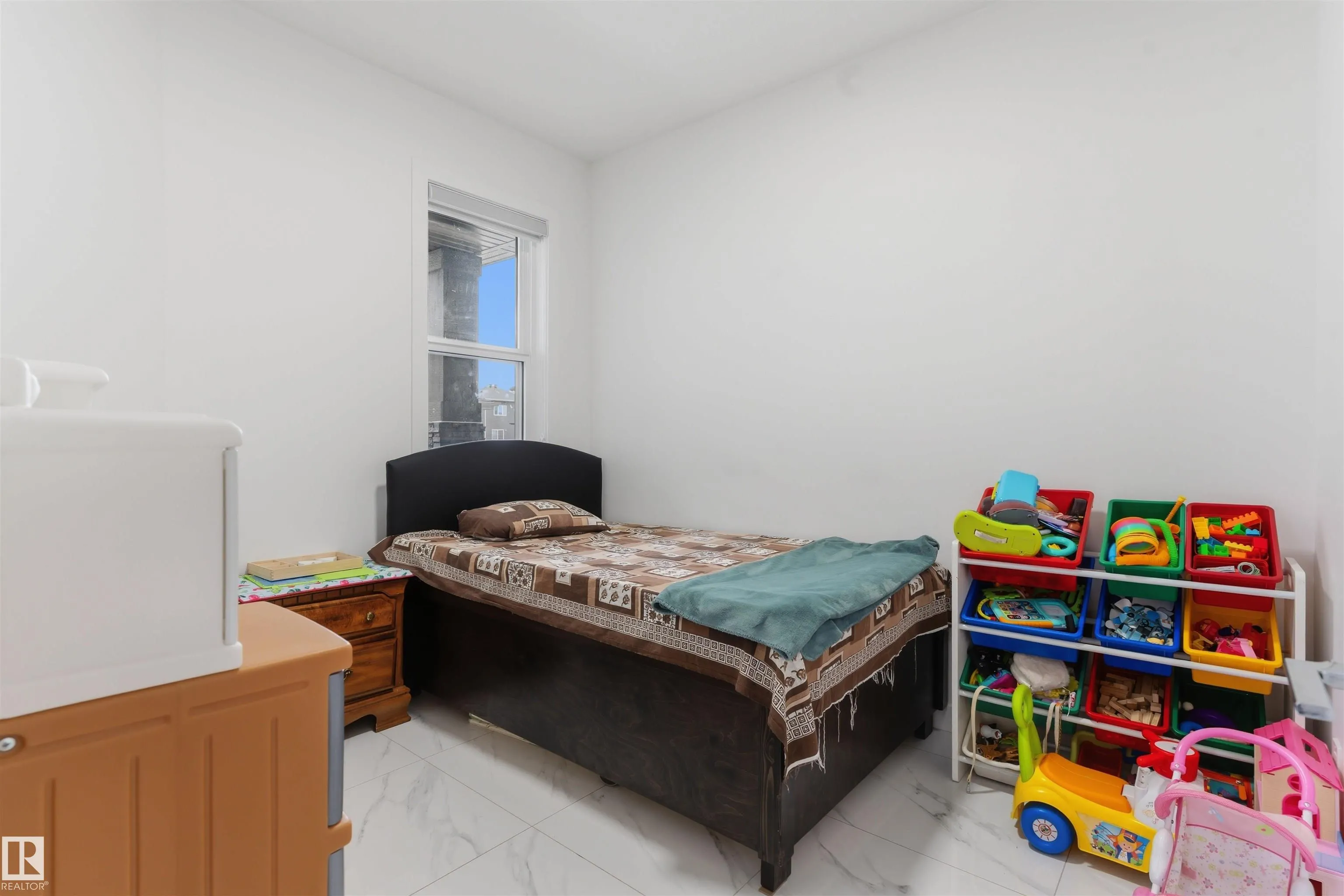 3606 41 AVE