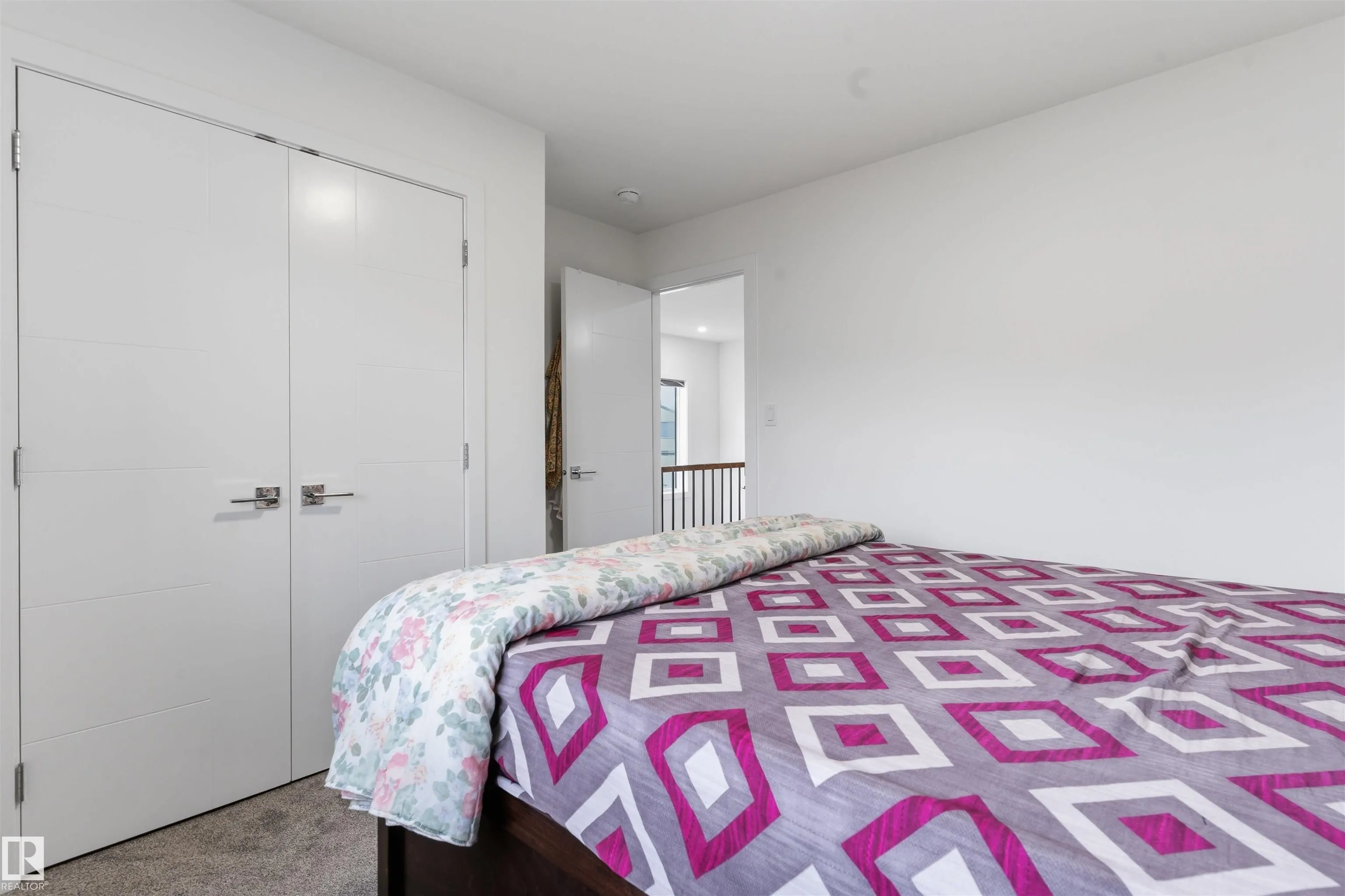 3606 41 AVE