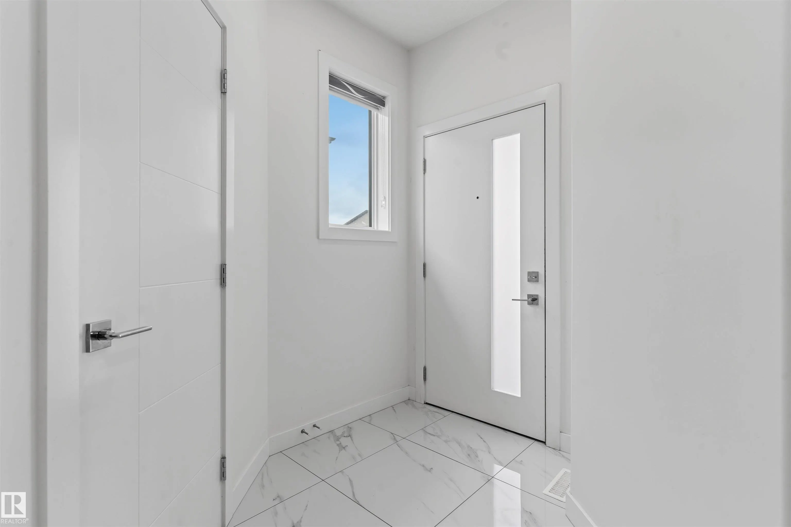 3606 41 AVE