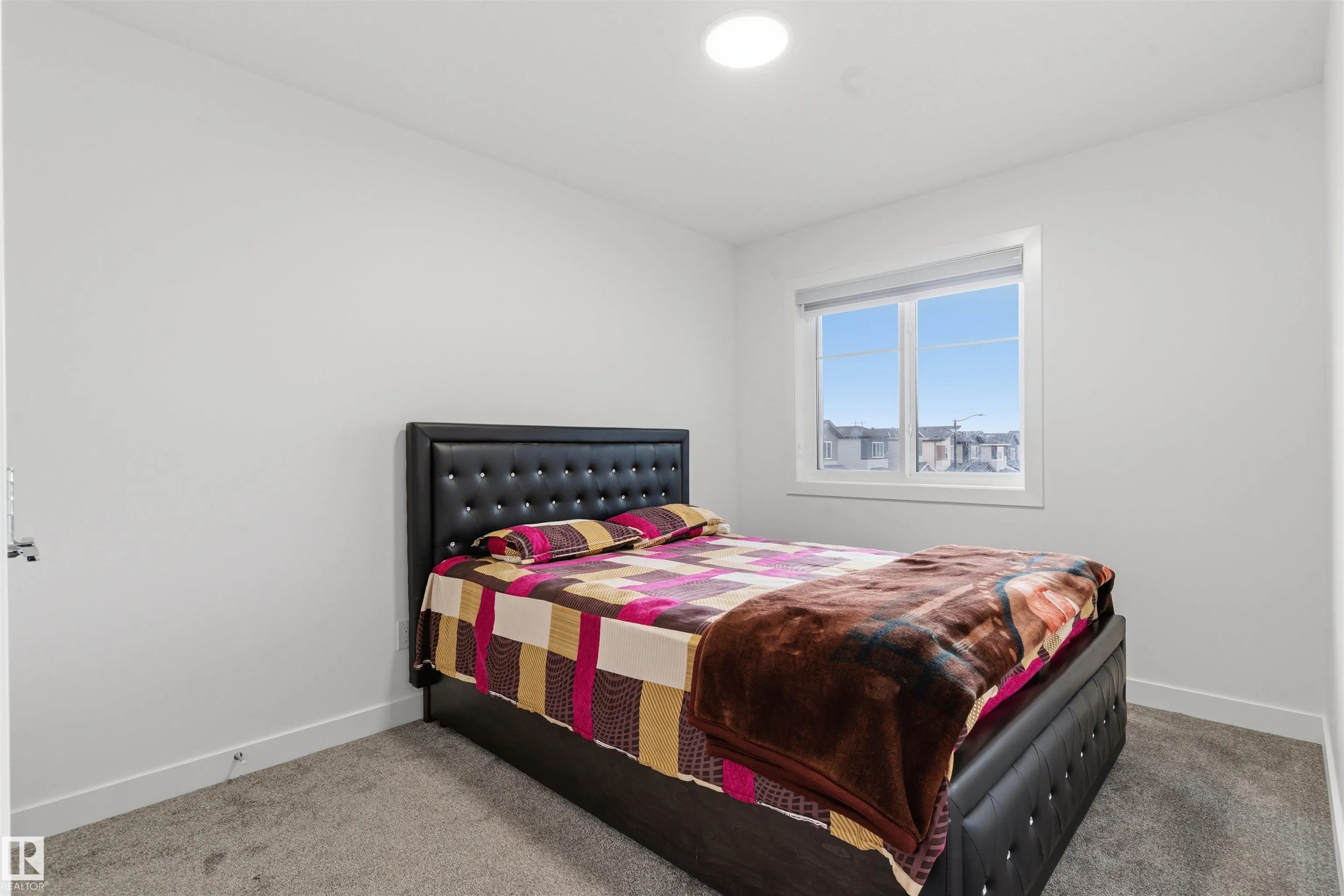 3606 41 AVE