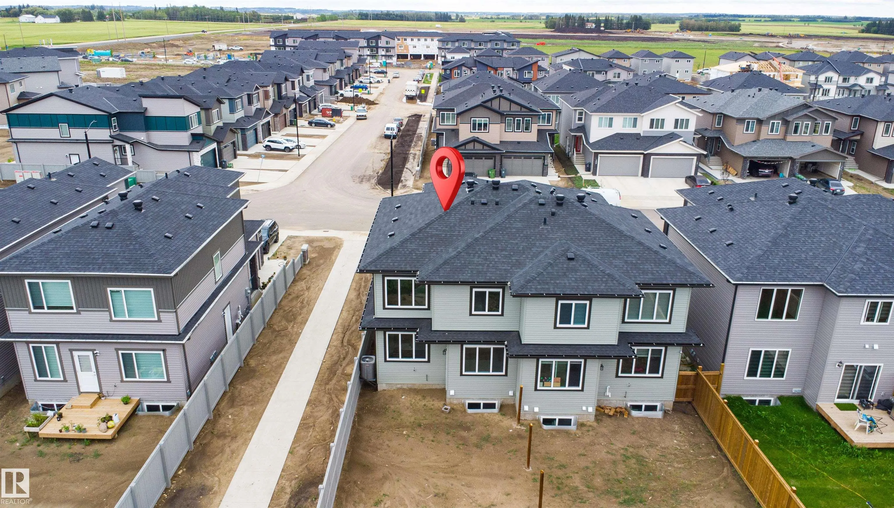 3606 41 AVE