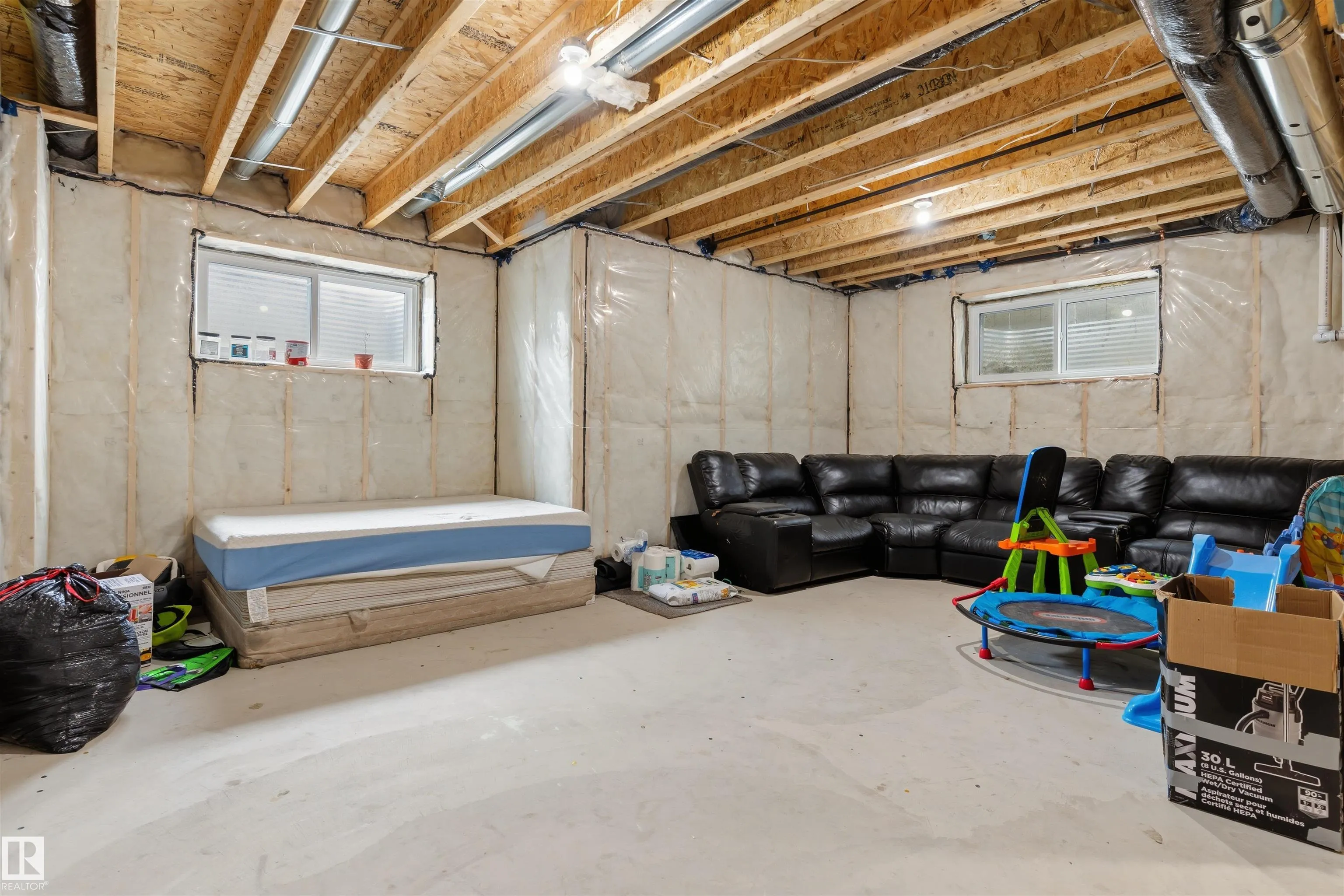 3606 41 AVE