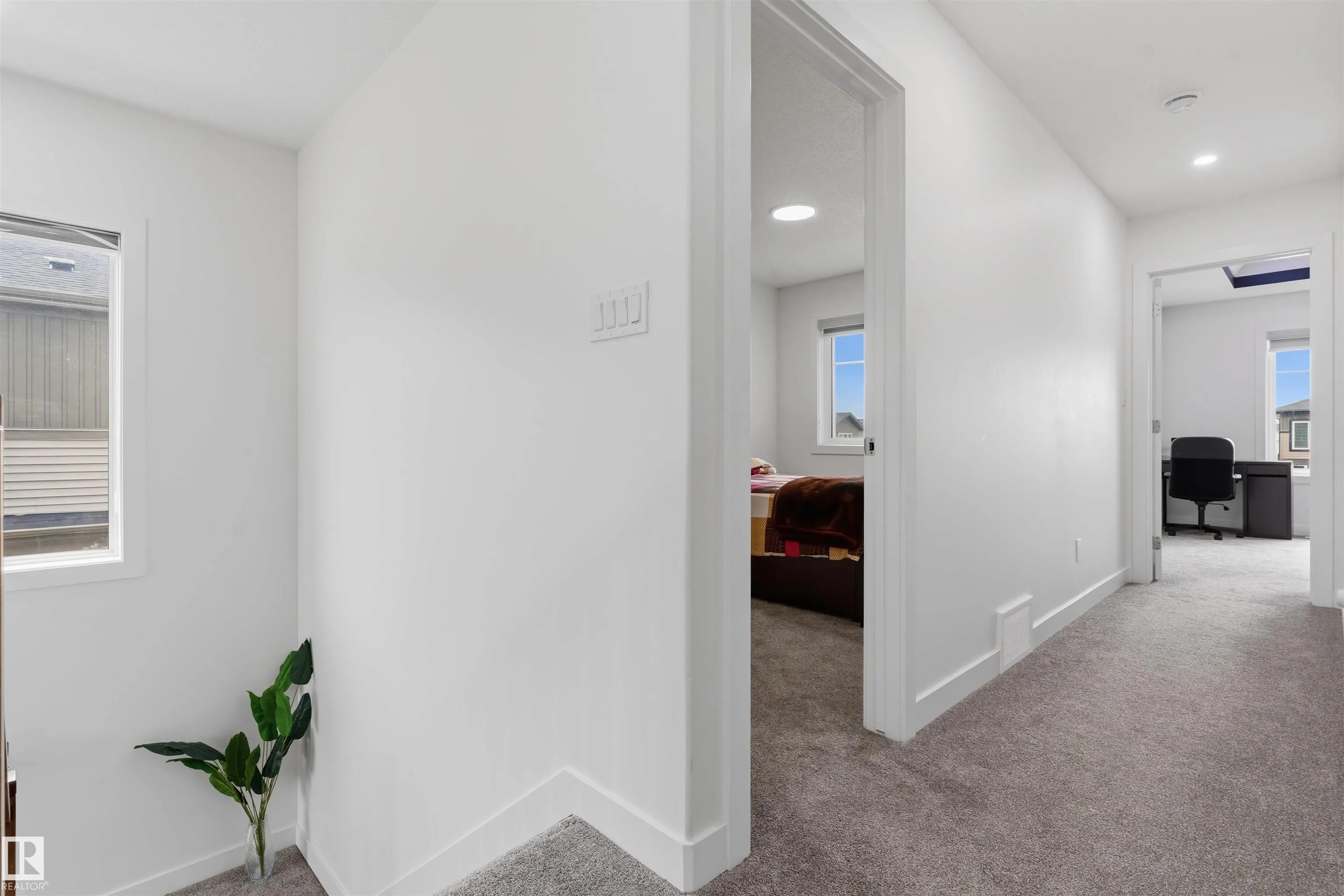 3606 41 AVE