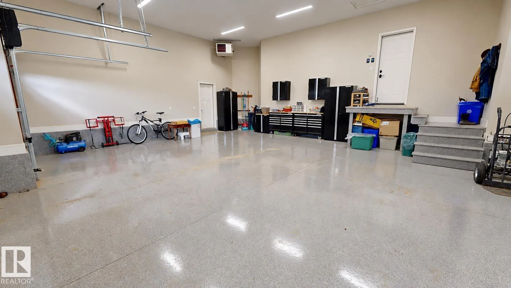 30 51025 Range Road 222
