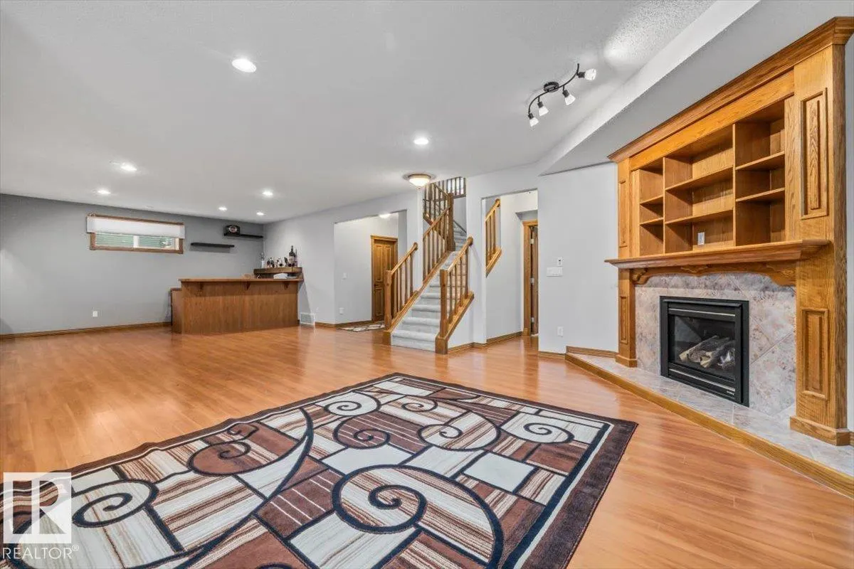 61 LINKSIDE Boulevard