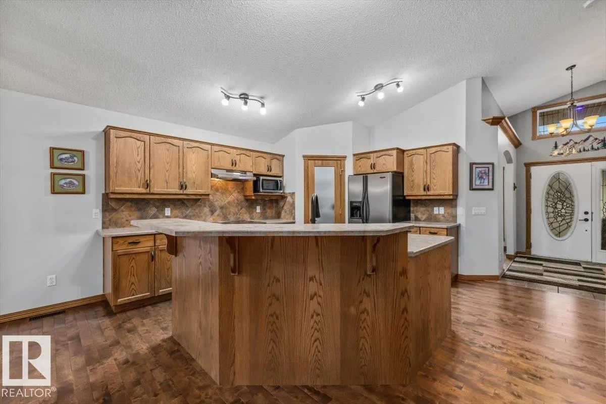 61 LINKSIDE Boulevard