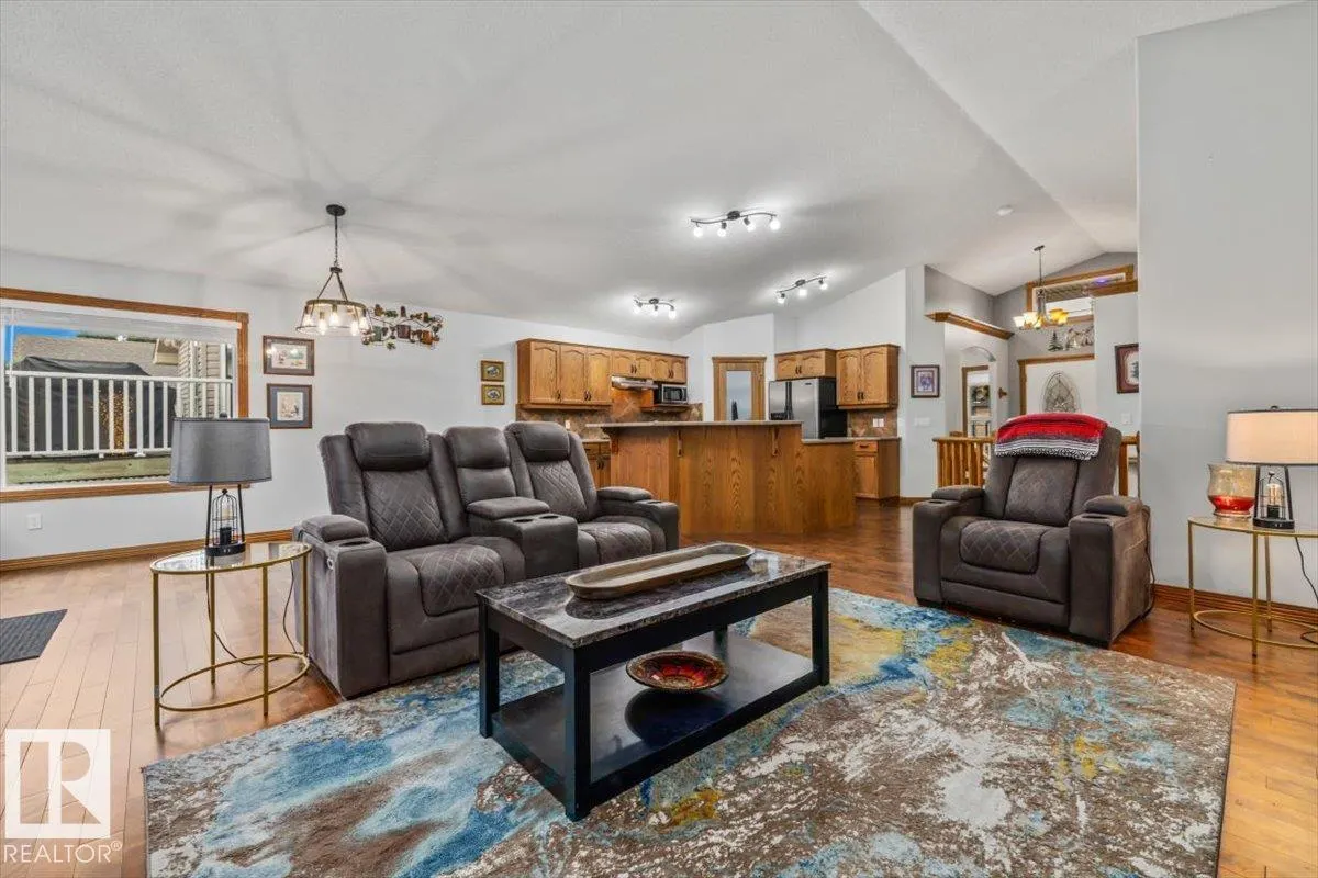 61 LINKSIDE Boulevard