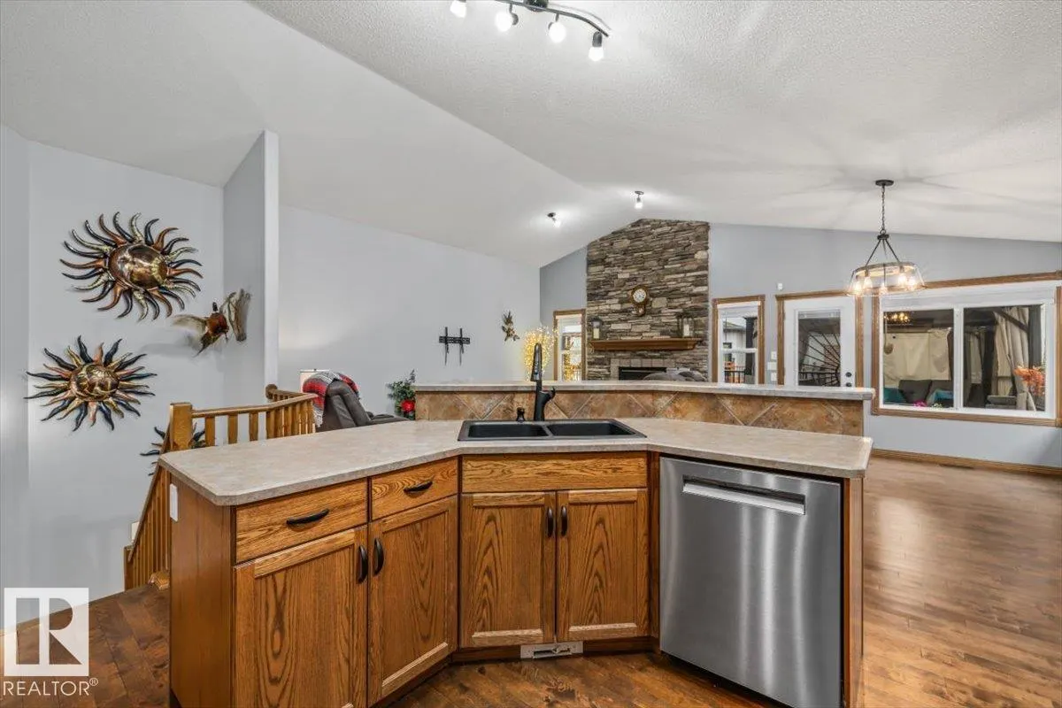 61 LINKSIDE Boulevard