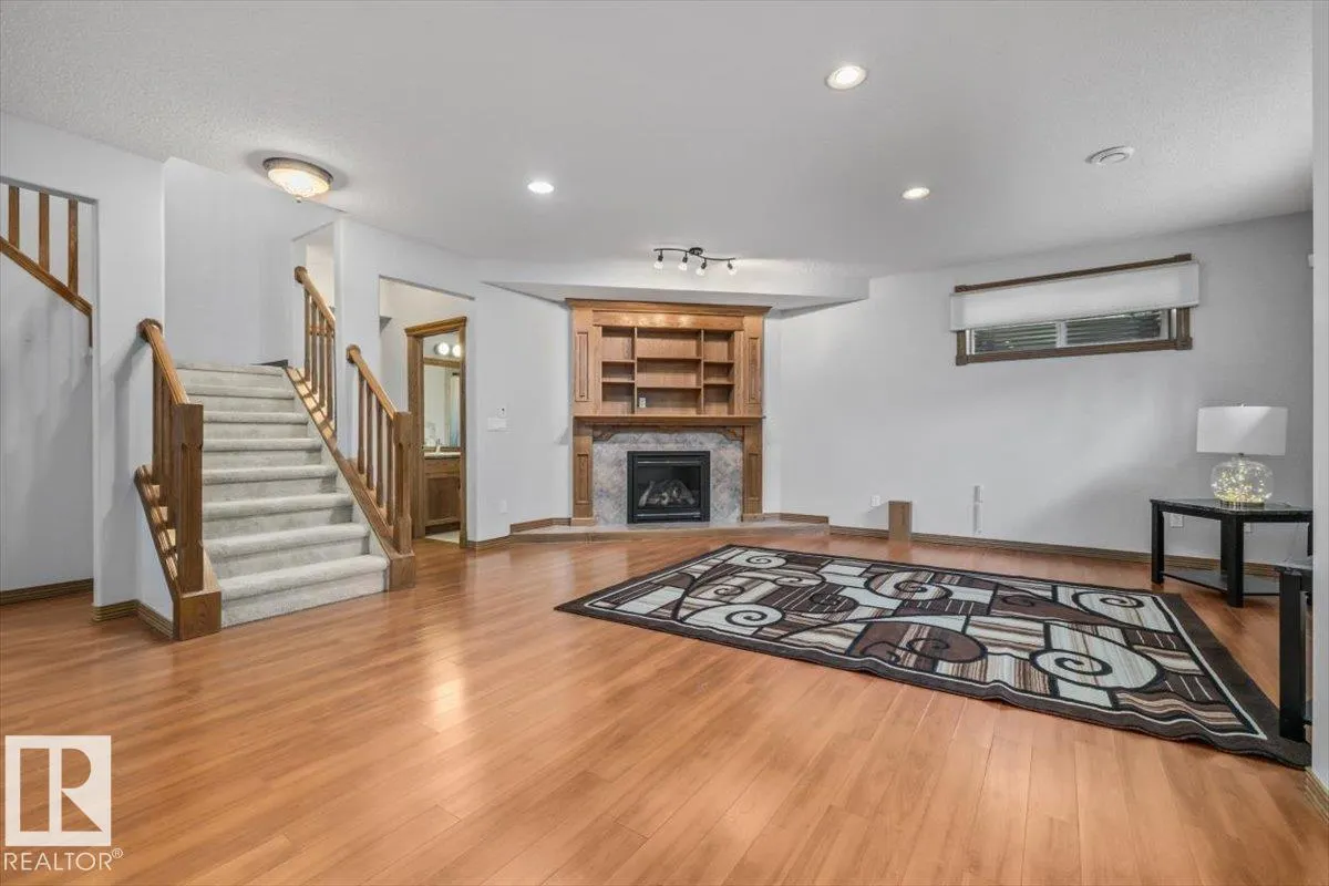 61 LINKSIDE Boulevard