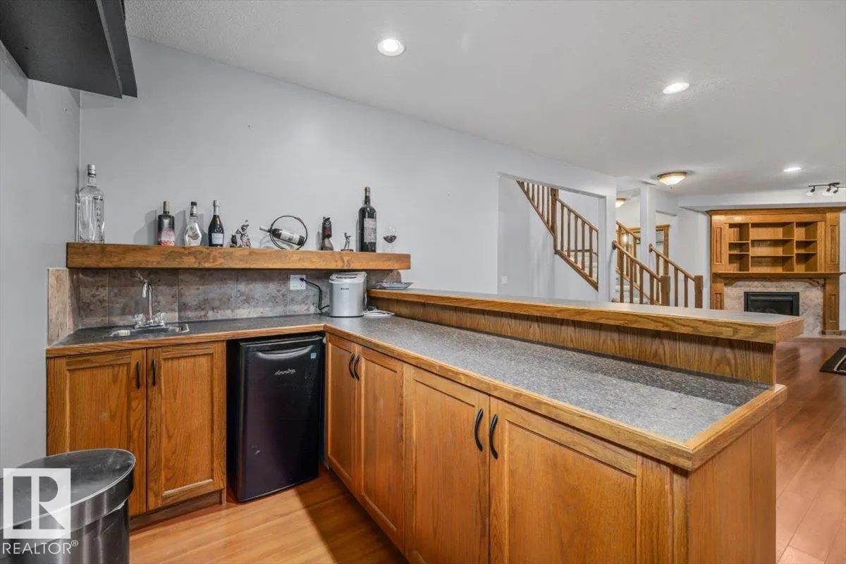 61 LINKSIDE Boulevard