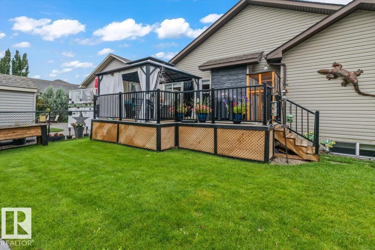 61 LINKSIDE Boulevard