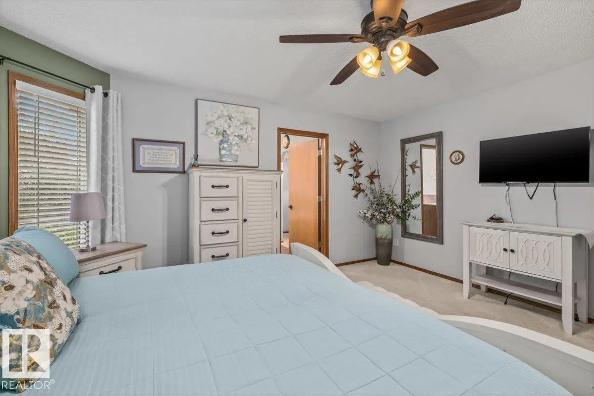 61 LINKSIDE Boulevard