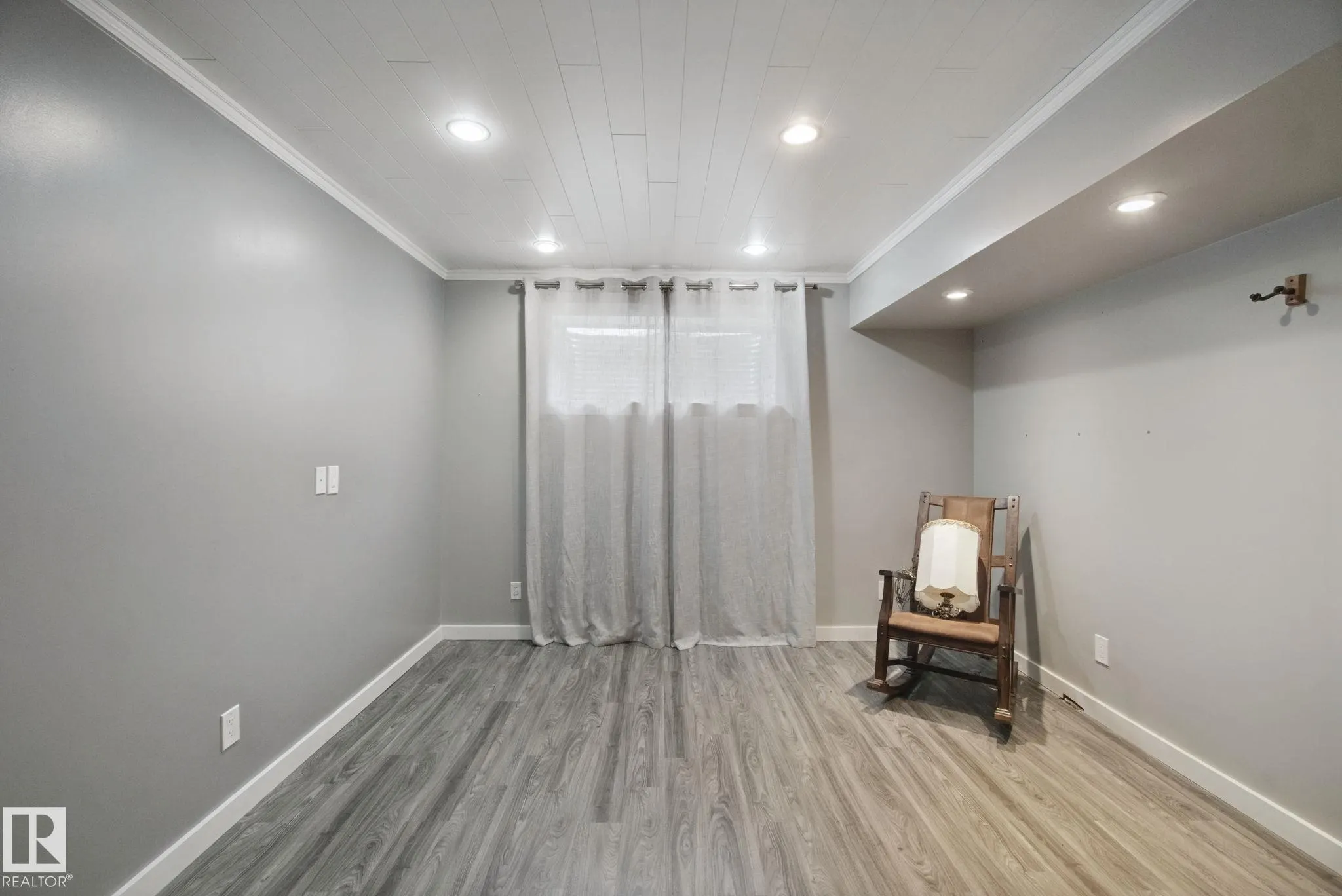 130 CATALINA Court