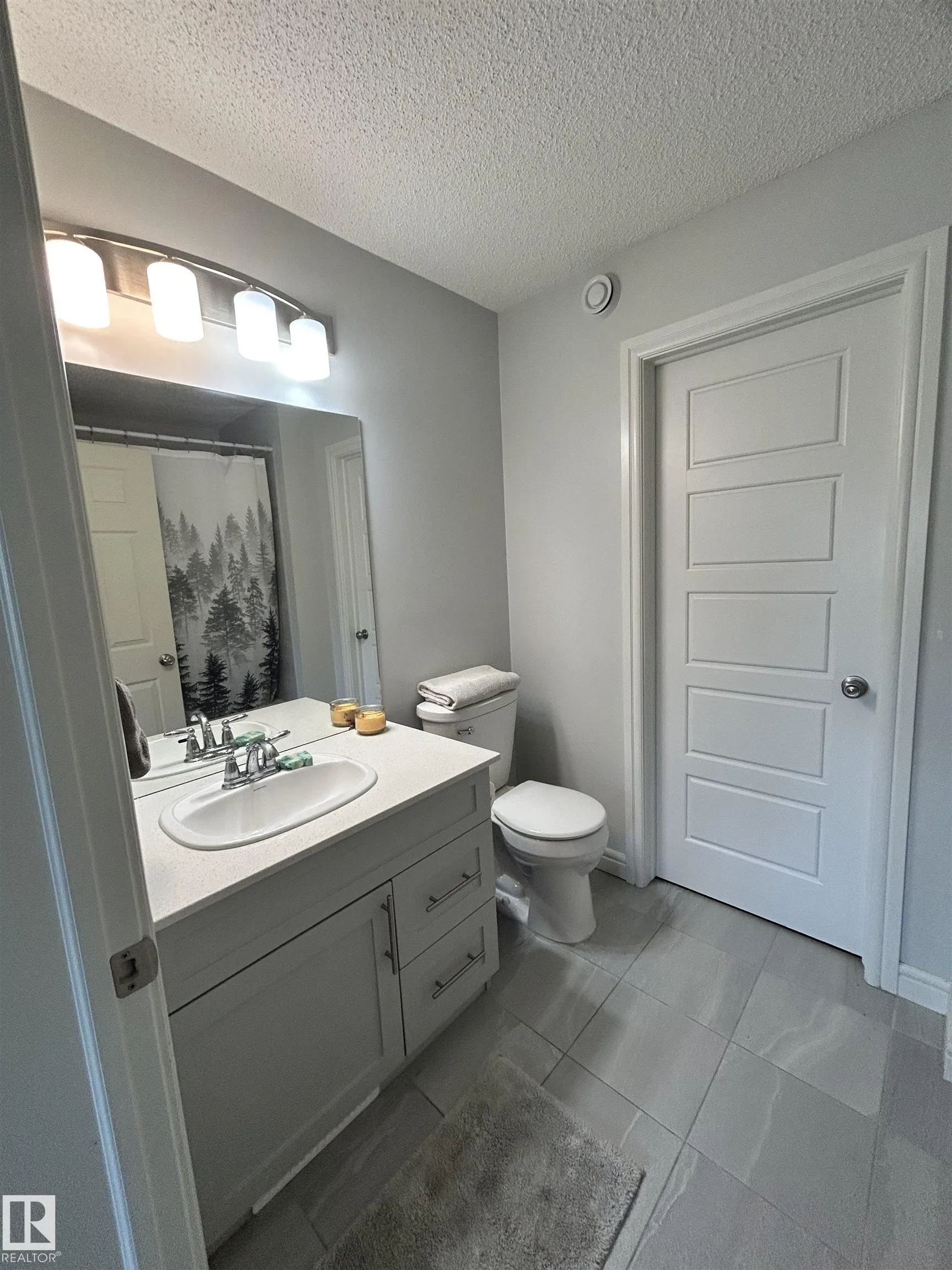 104 Juneau Way