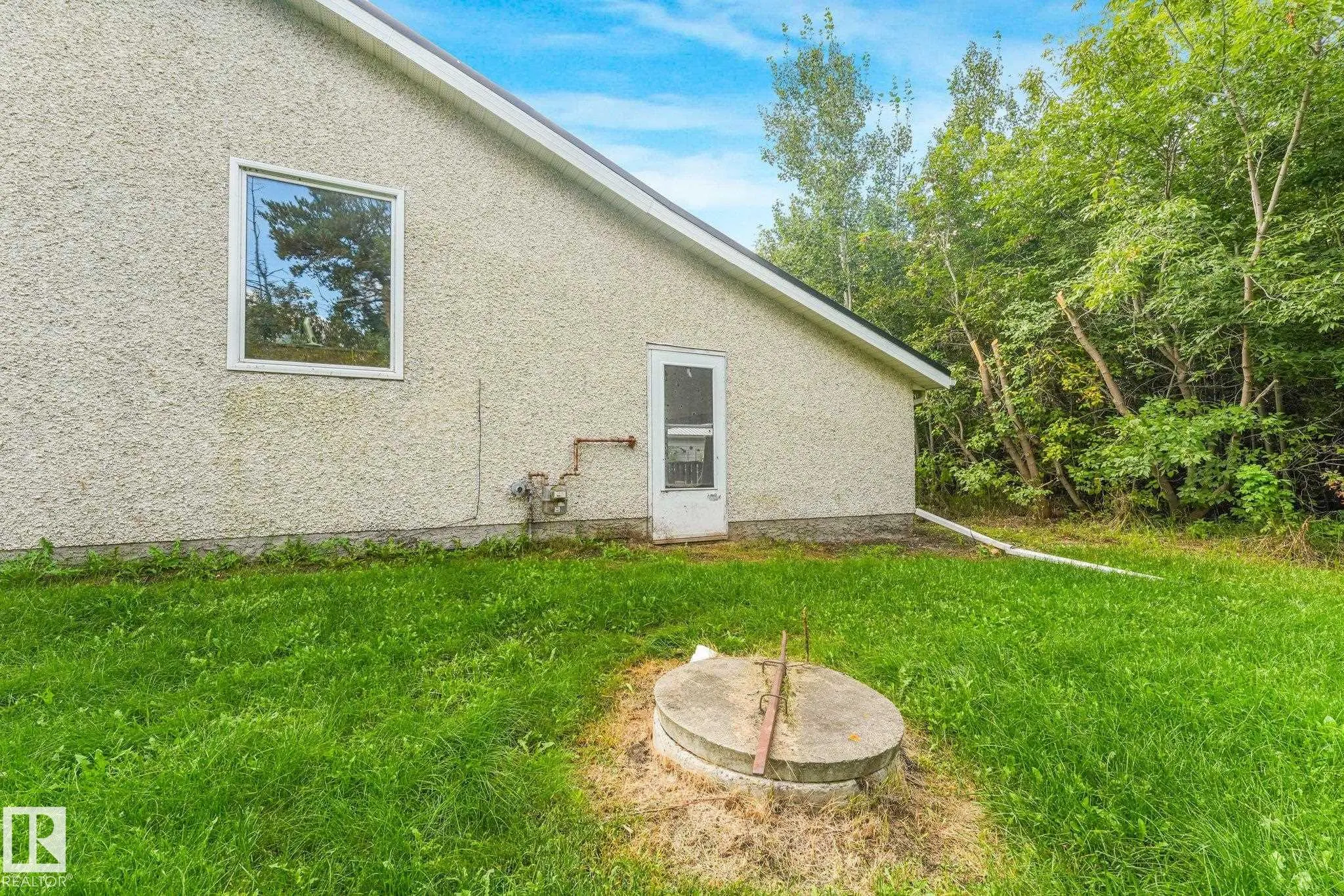 57422 HWY 2