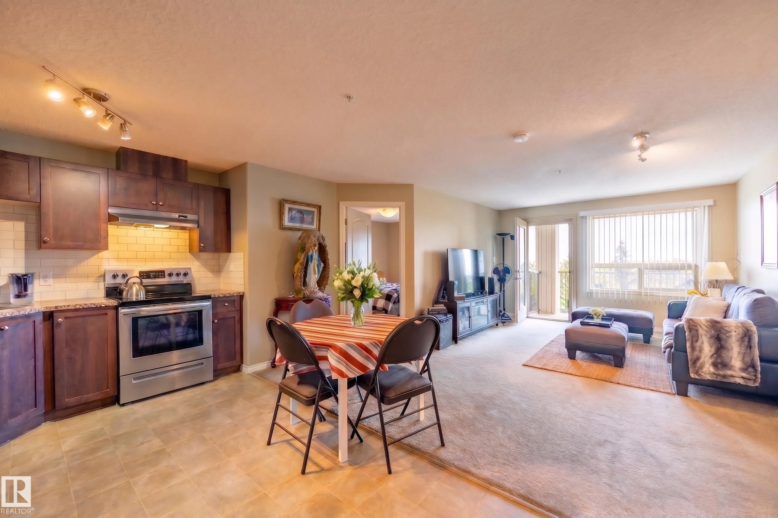 1520 Hammond Gate