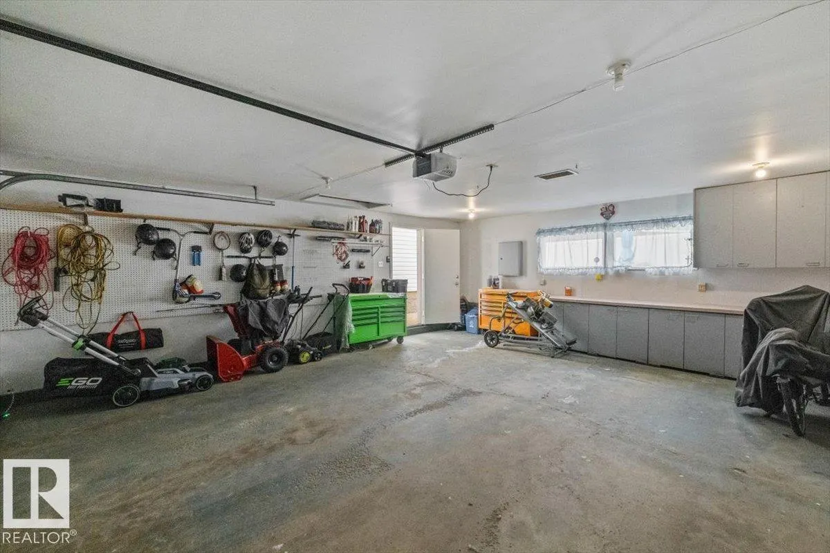 83 GALLOWAY Drive