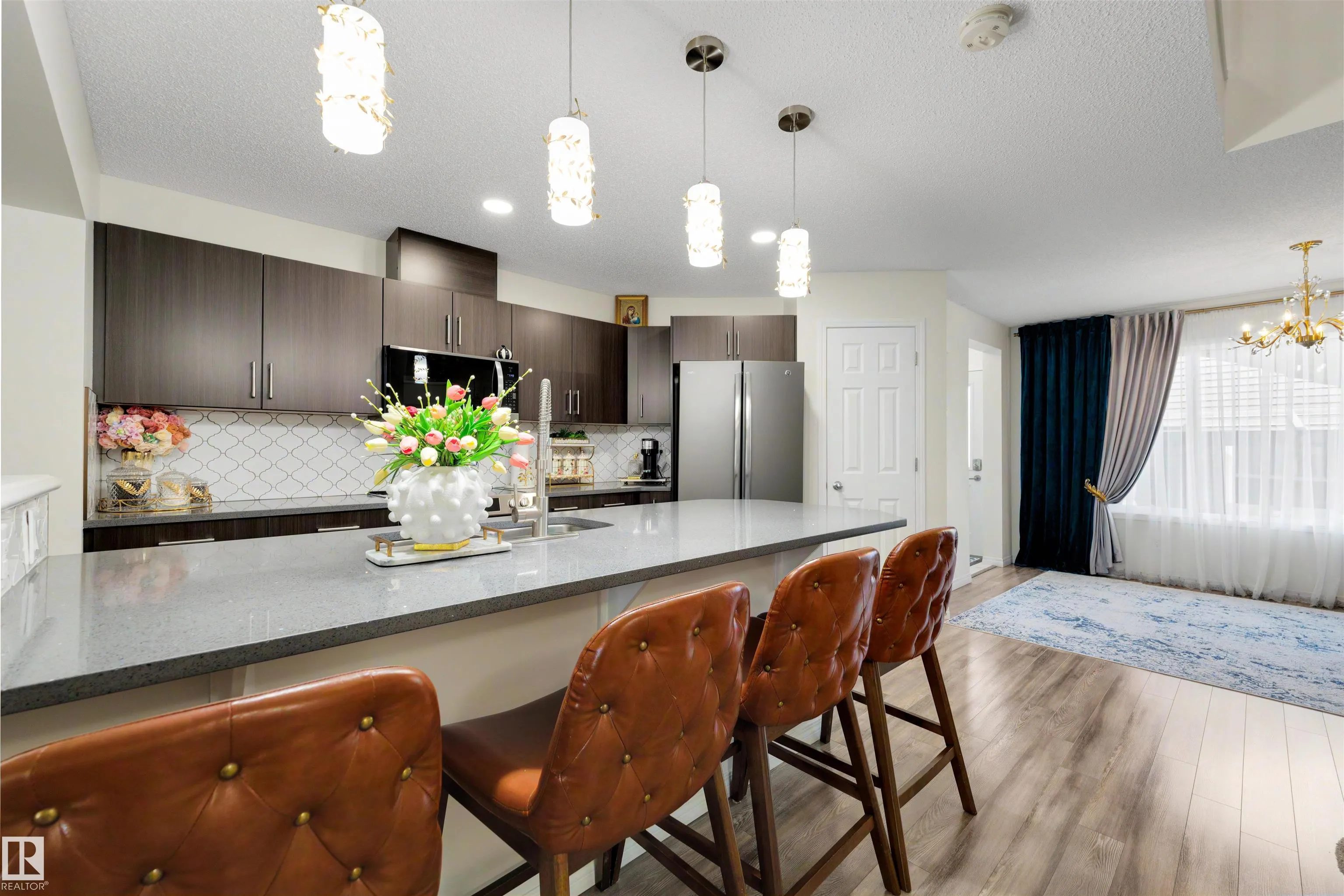 3231 CHERRY Crescent