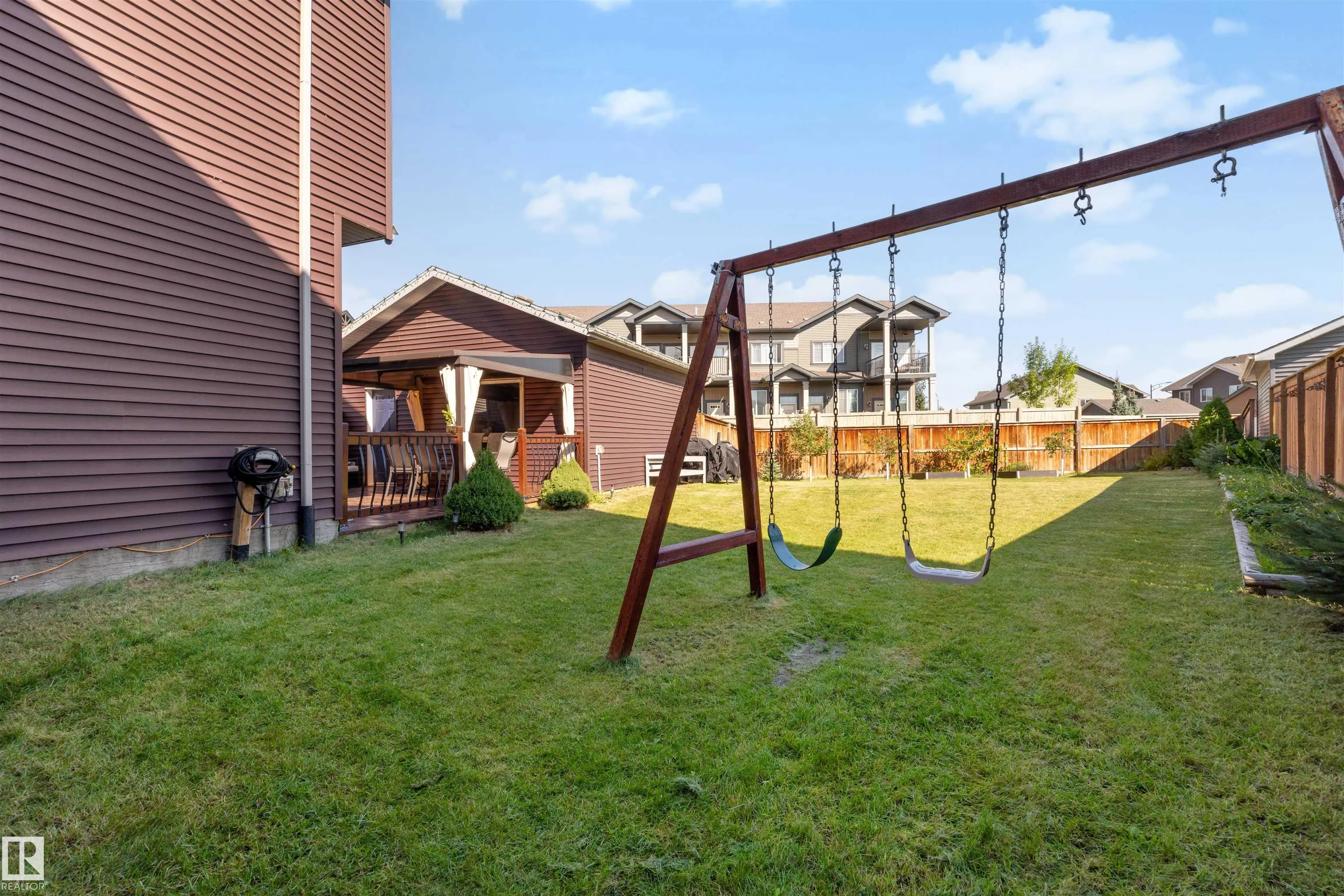 3231 CHERRY Crescent