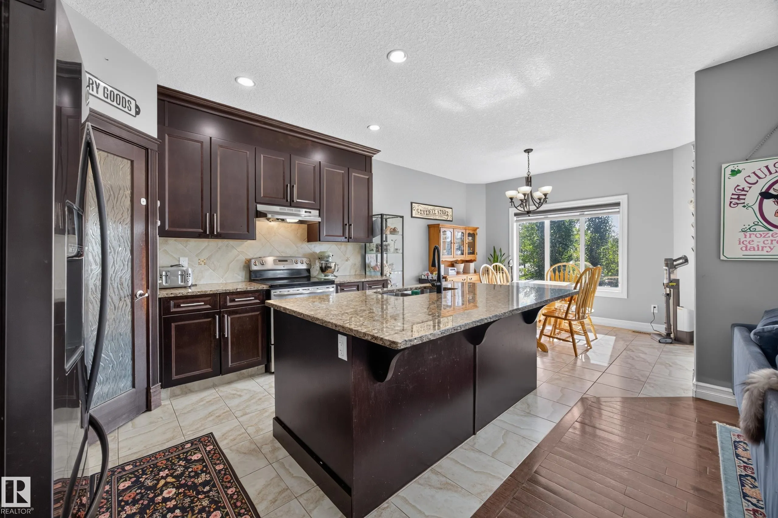 79 RED CANYON Way