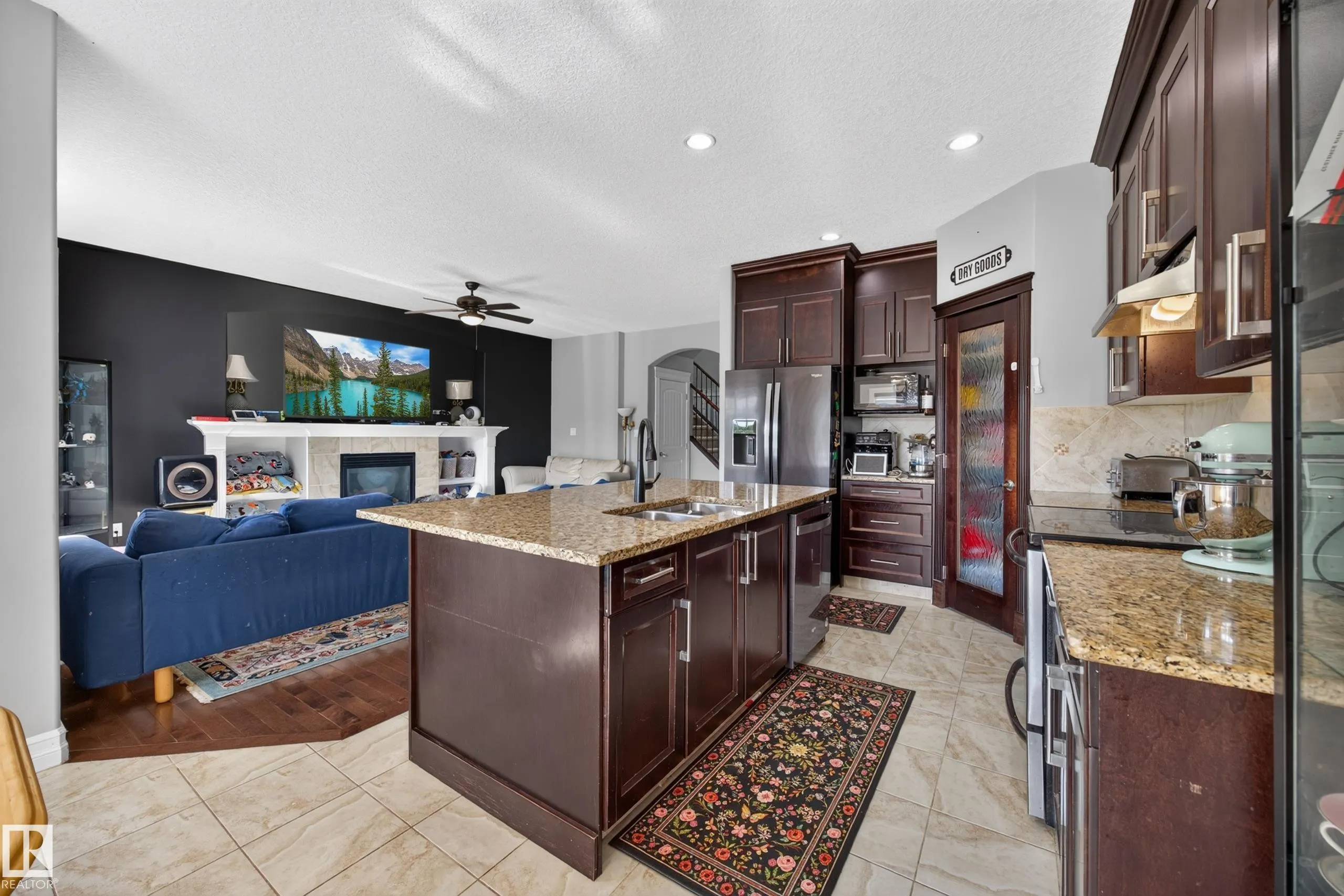 79 RED CANYON Way