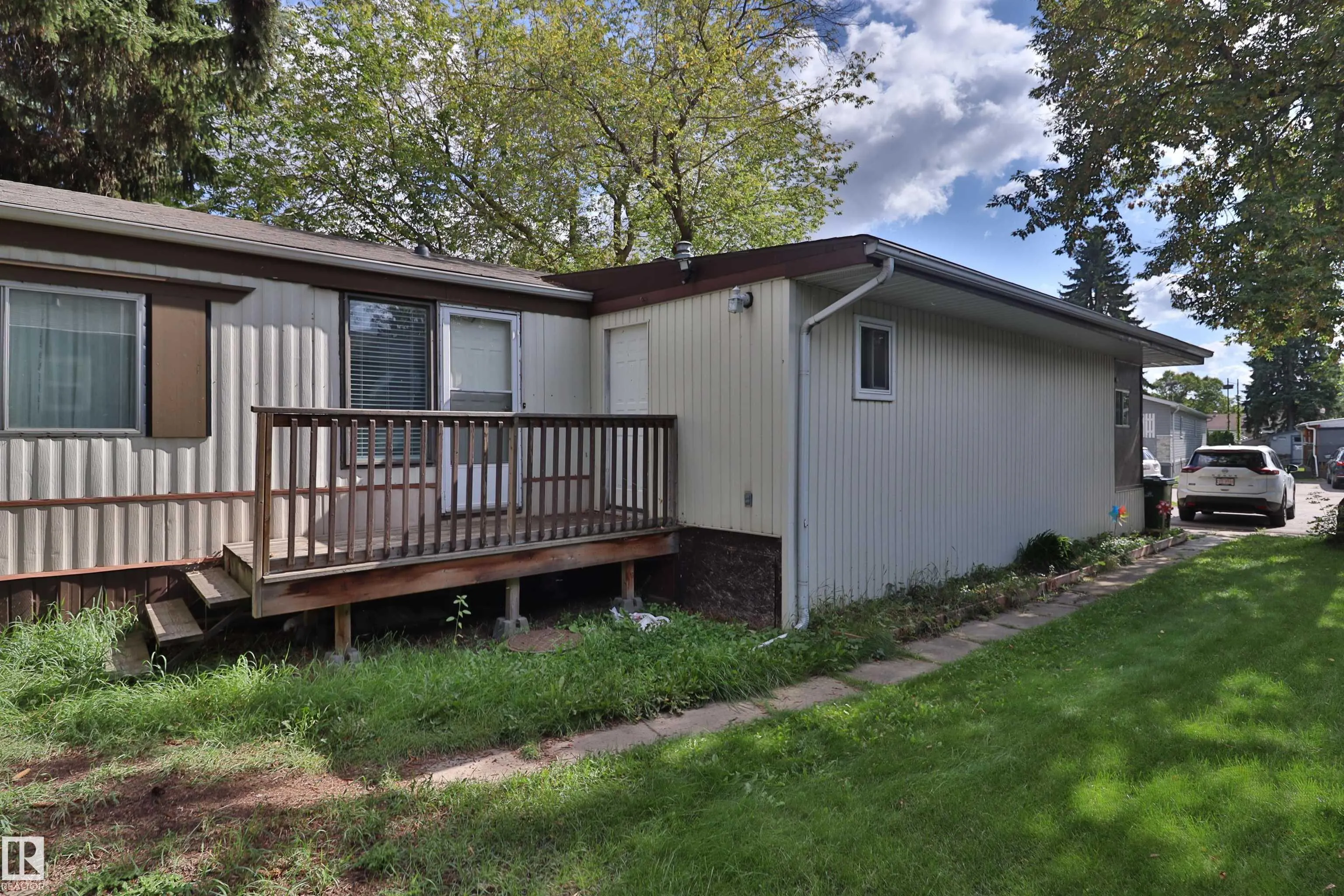 98 Willow Park Estates