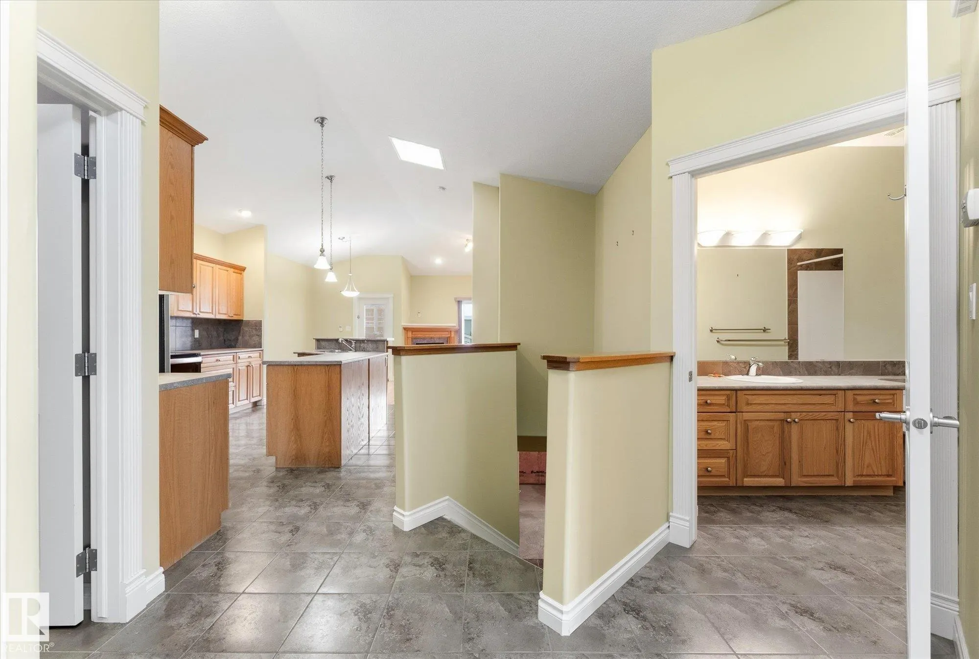 5 FOLKSTONE Place