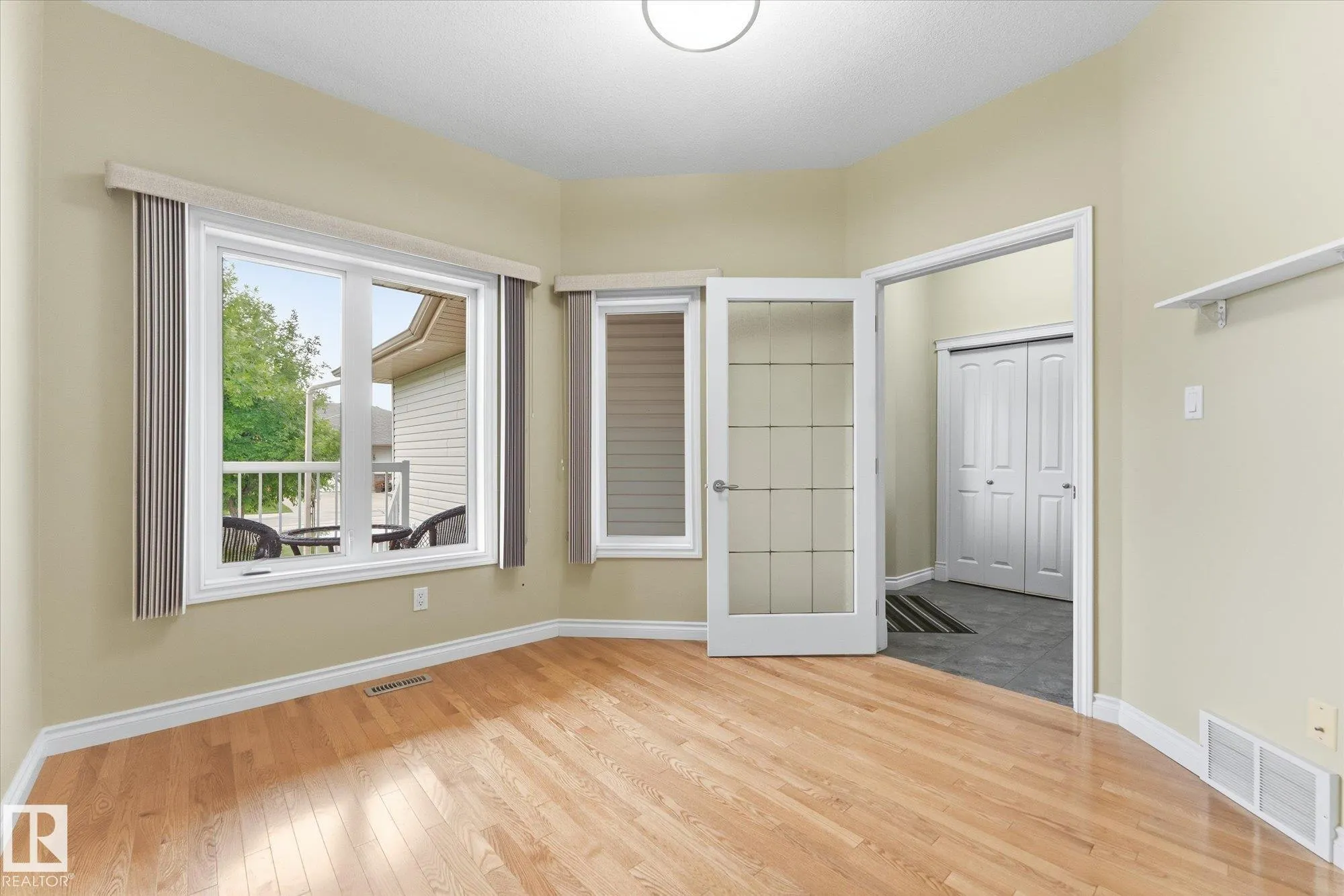 5 FOLKSTONE Place