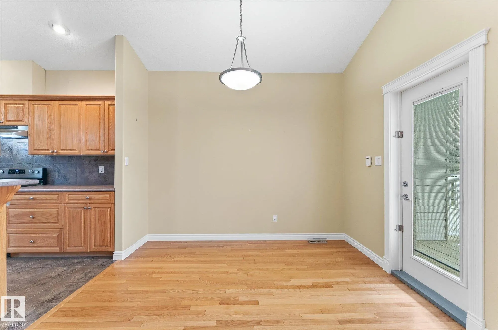 5 FOLKSTONE Place