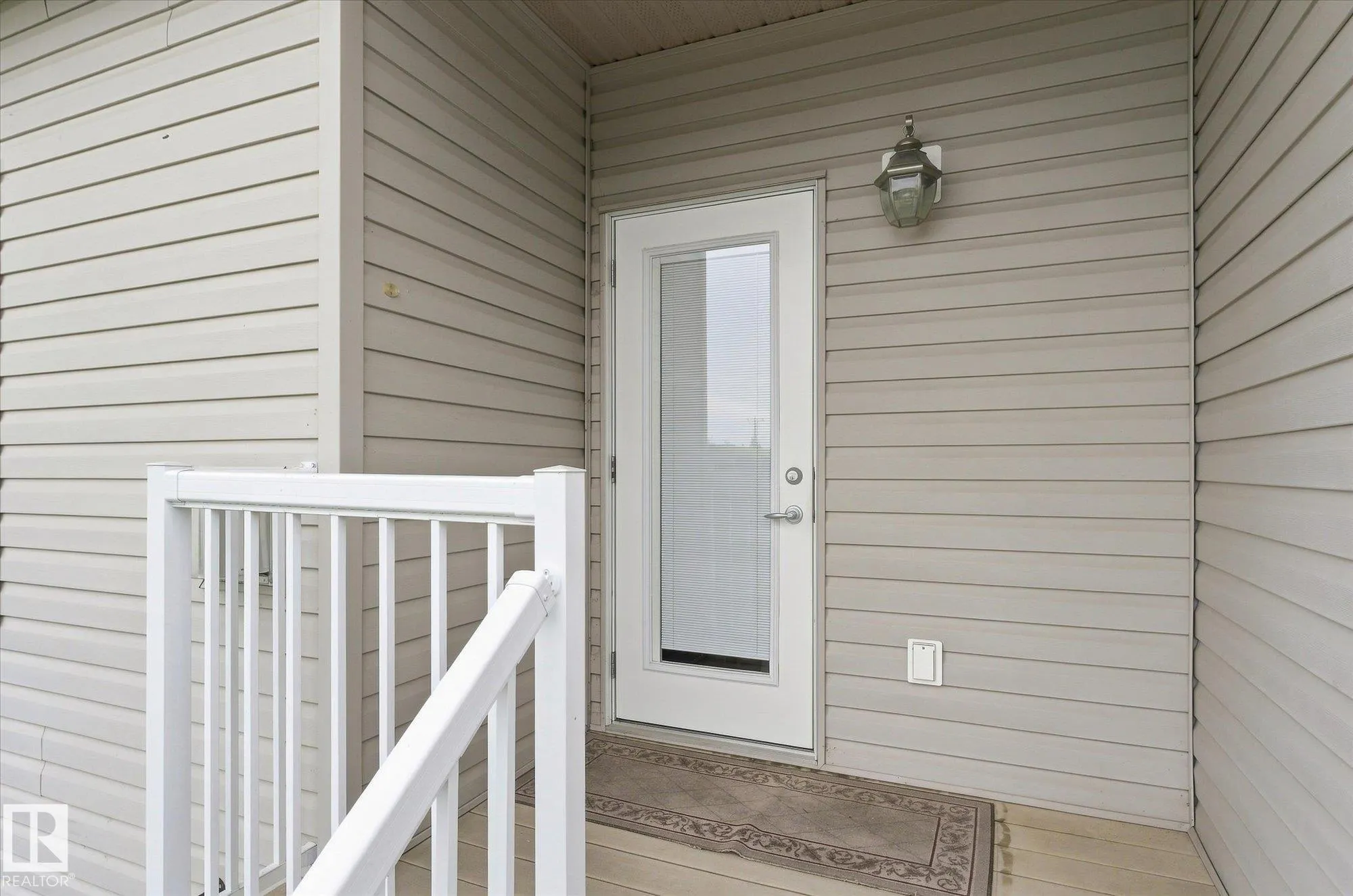5 FOLKSTONE Place