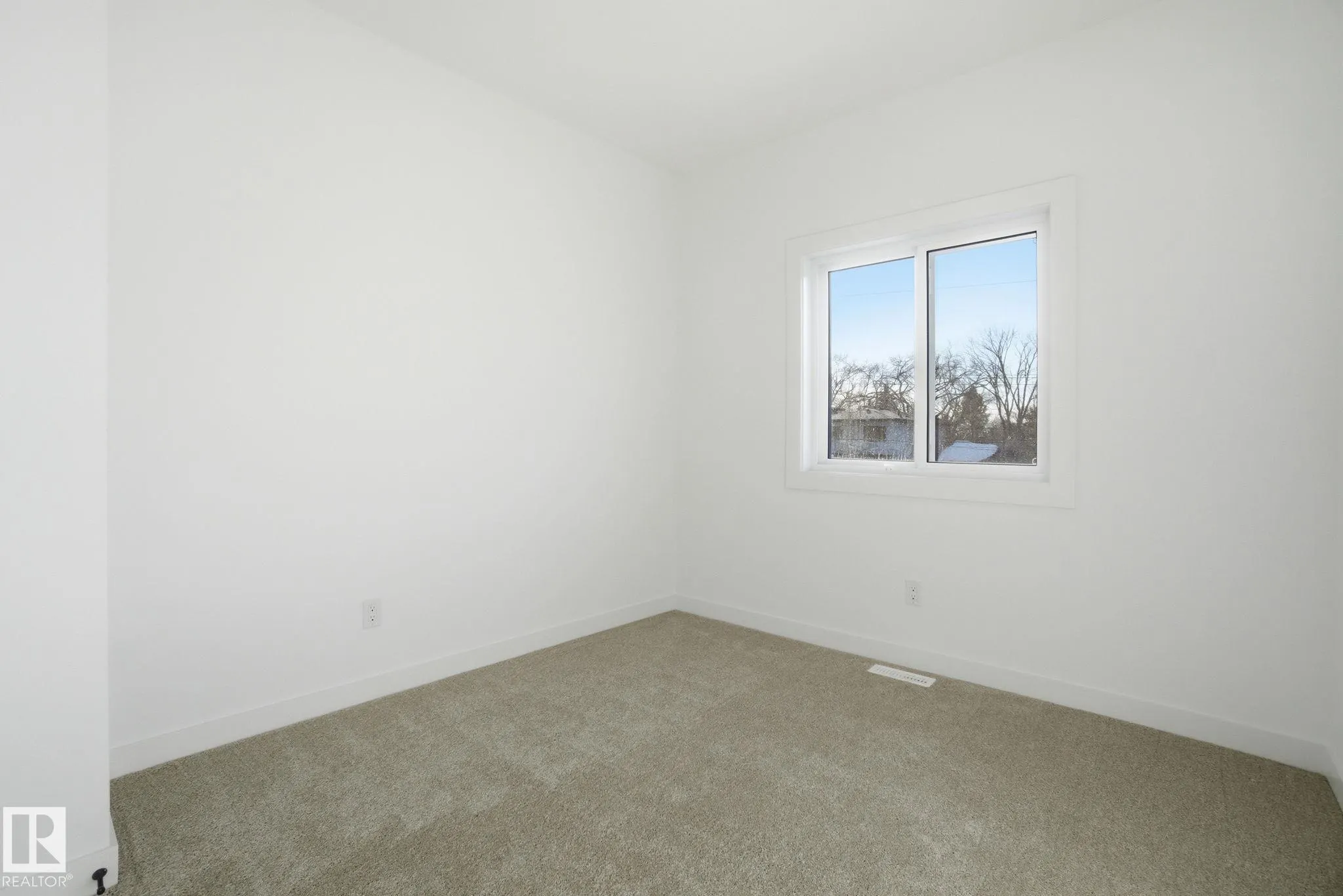 10124 82 Street